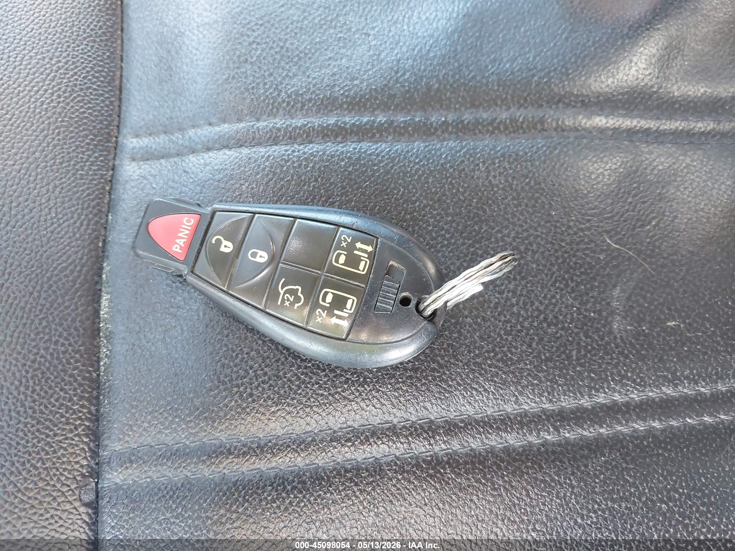 2014 Chrysler Town & Country Touring Black vin: 2C4RC1BG9ER217414
