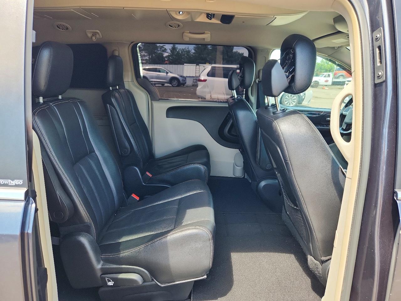 2014 Chrysler Town & Country Touring Синий vin: 2C4RC1BG9ER318744