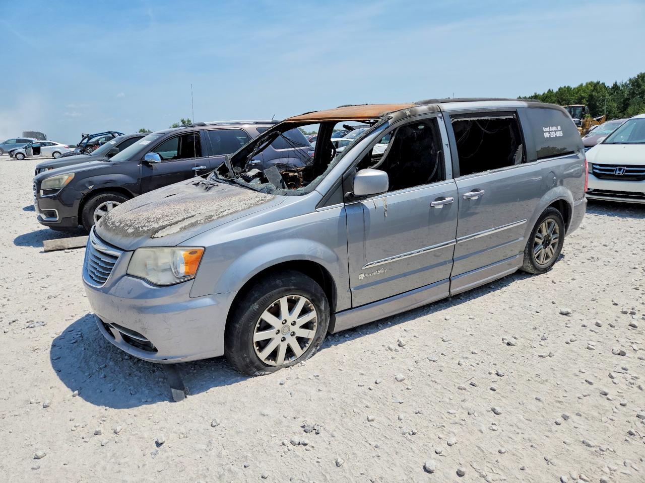 2014 Chrysler Town & Country Touring Silver vin: 2C4RC1BG9ER382685