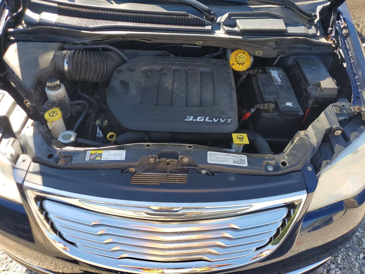 2014 Chrysler Town & Country Touring Blue vin: 2C4RC1BG9ER408931