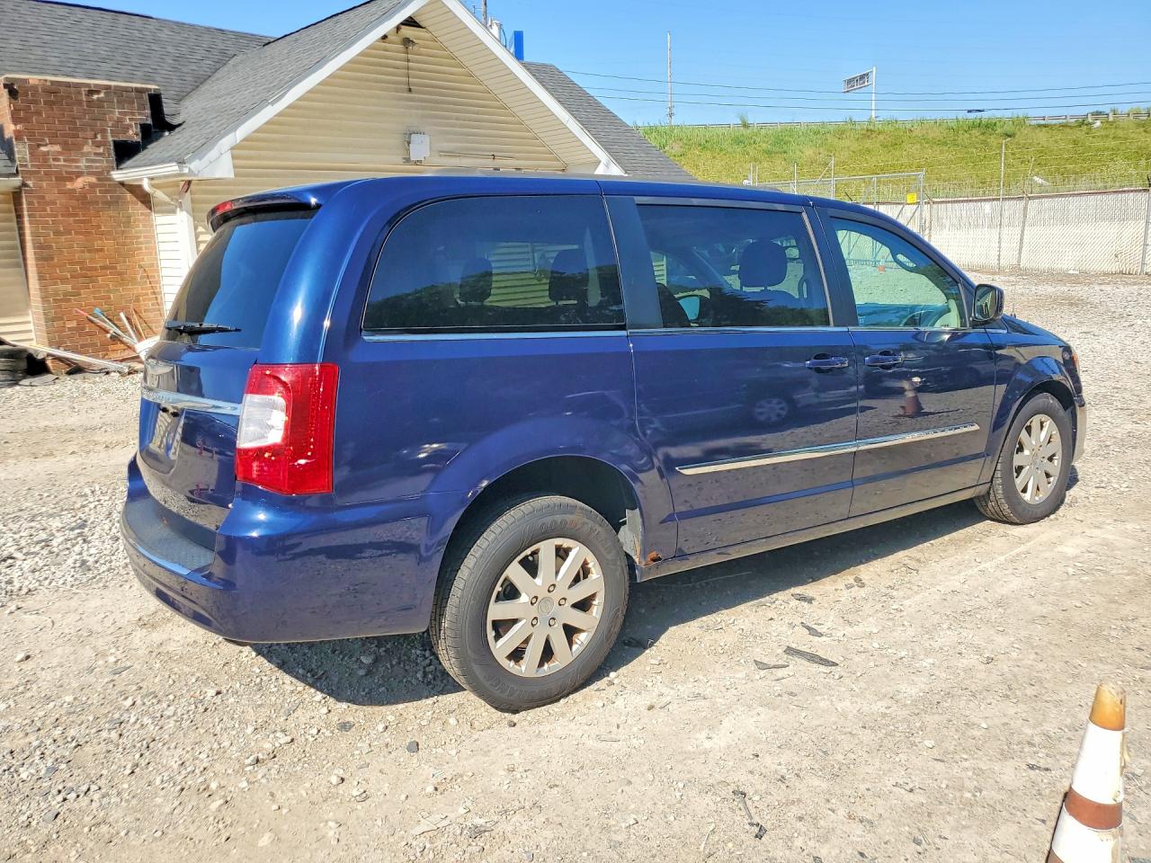 2014 Chrysler Town & Country Touring Blue vin: 2C4RC1BG9ER408931