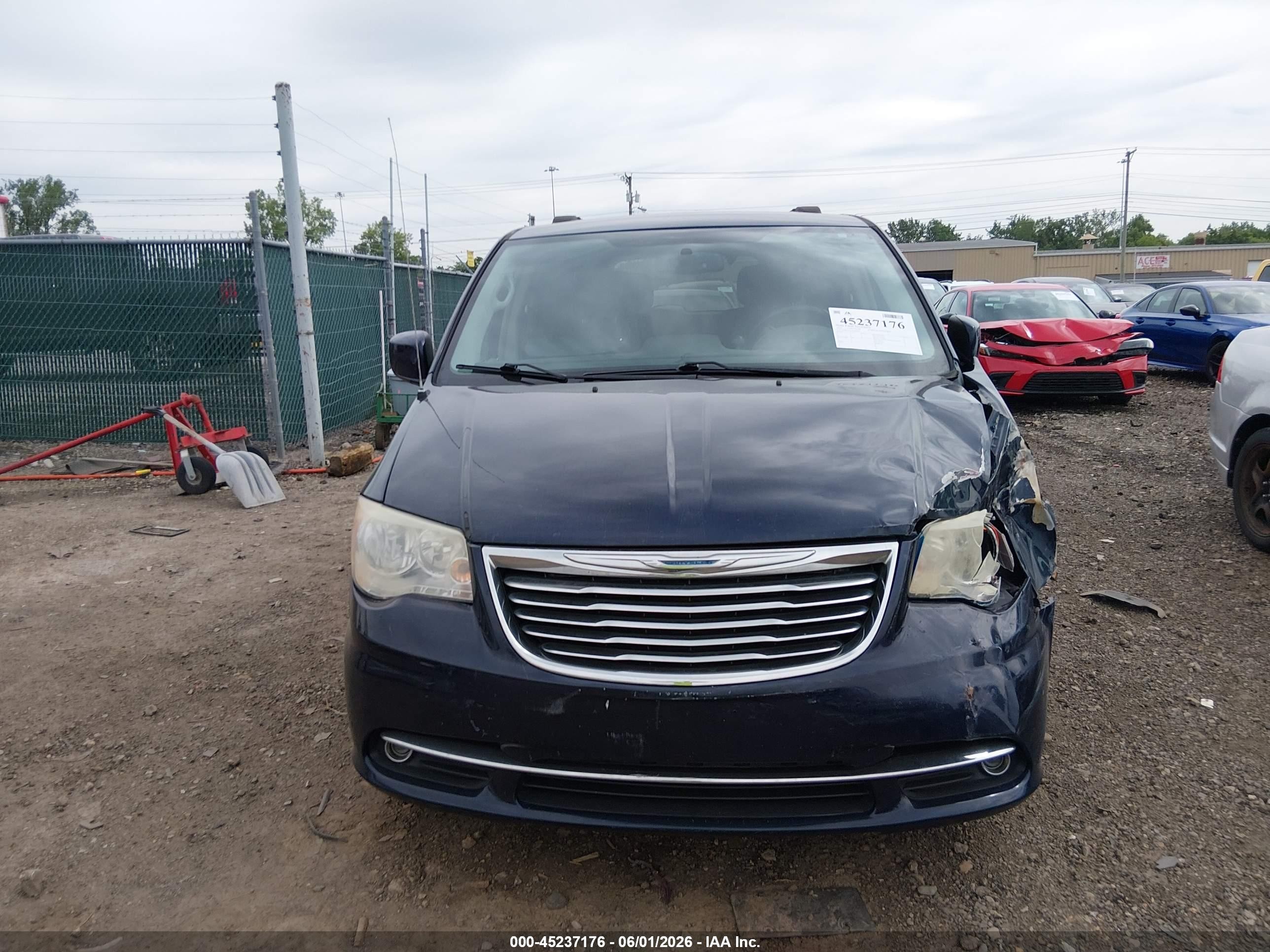 2014 Chrysler Town & Country Touring Blue vin: 2C4RC1BG9ER468403