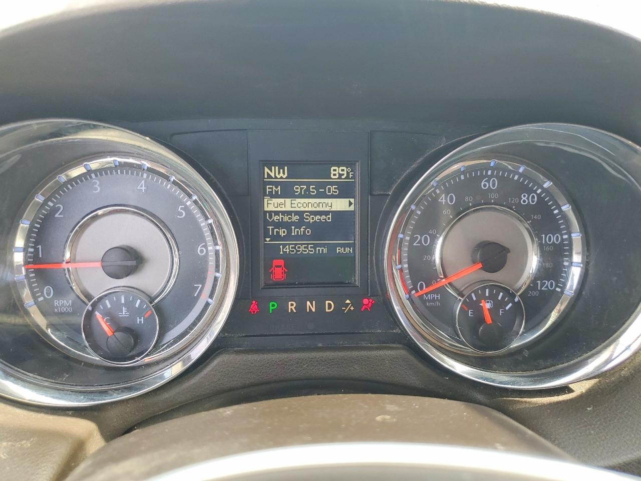 2015 Chrysler Town & Country Touring Белый vin: 2C4RC1BG9FR522624