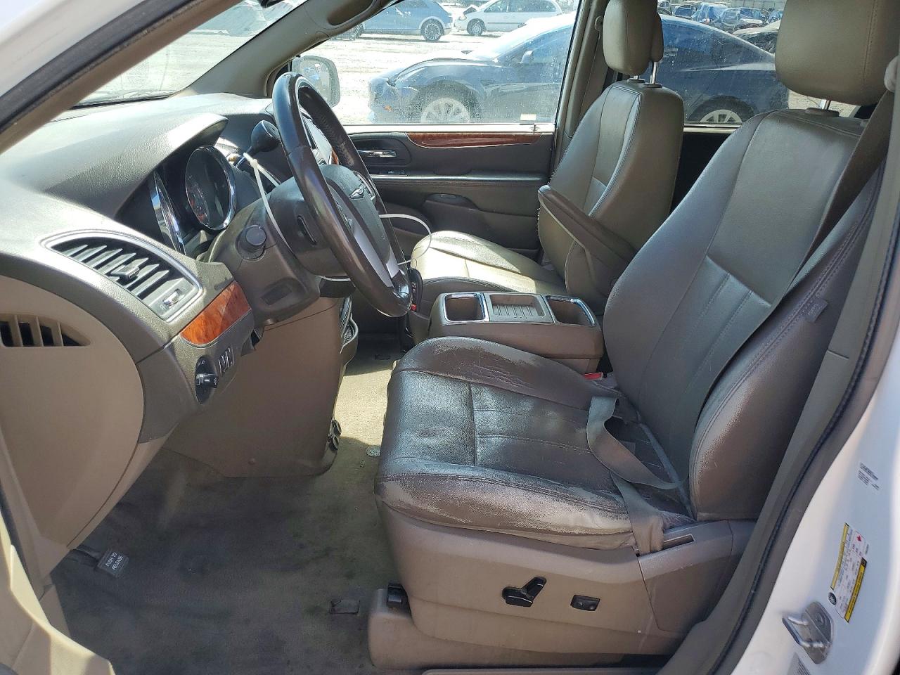 2015 Chrysler Town & Country Touring Белый vin: 2C4RC1BG9FR522624