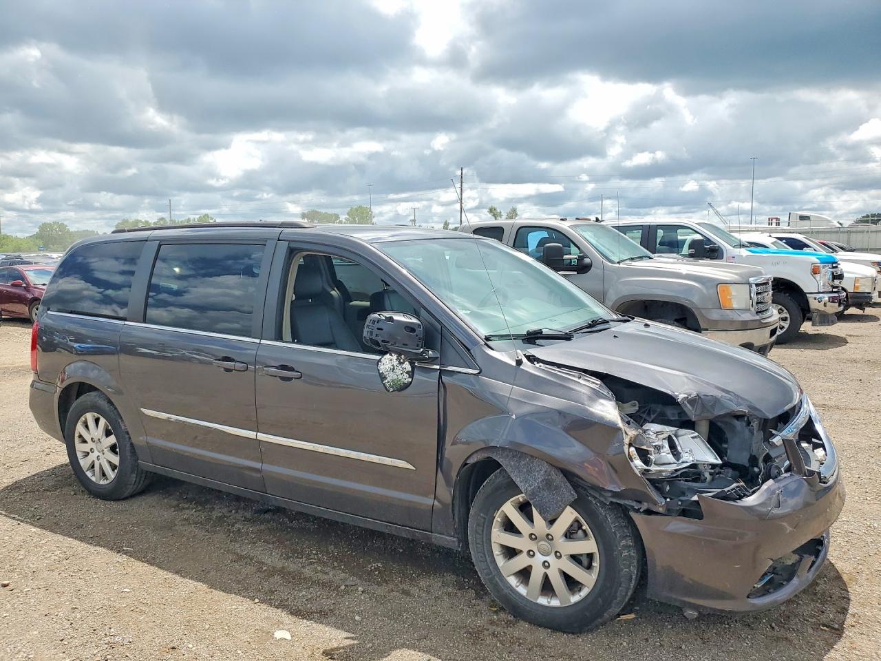 2015 Chrysler Town & Country Touring Gray vin: 2C4RC1BG9FR544641