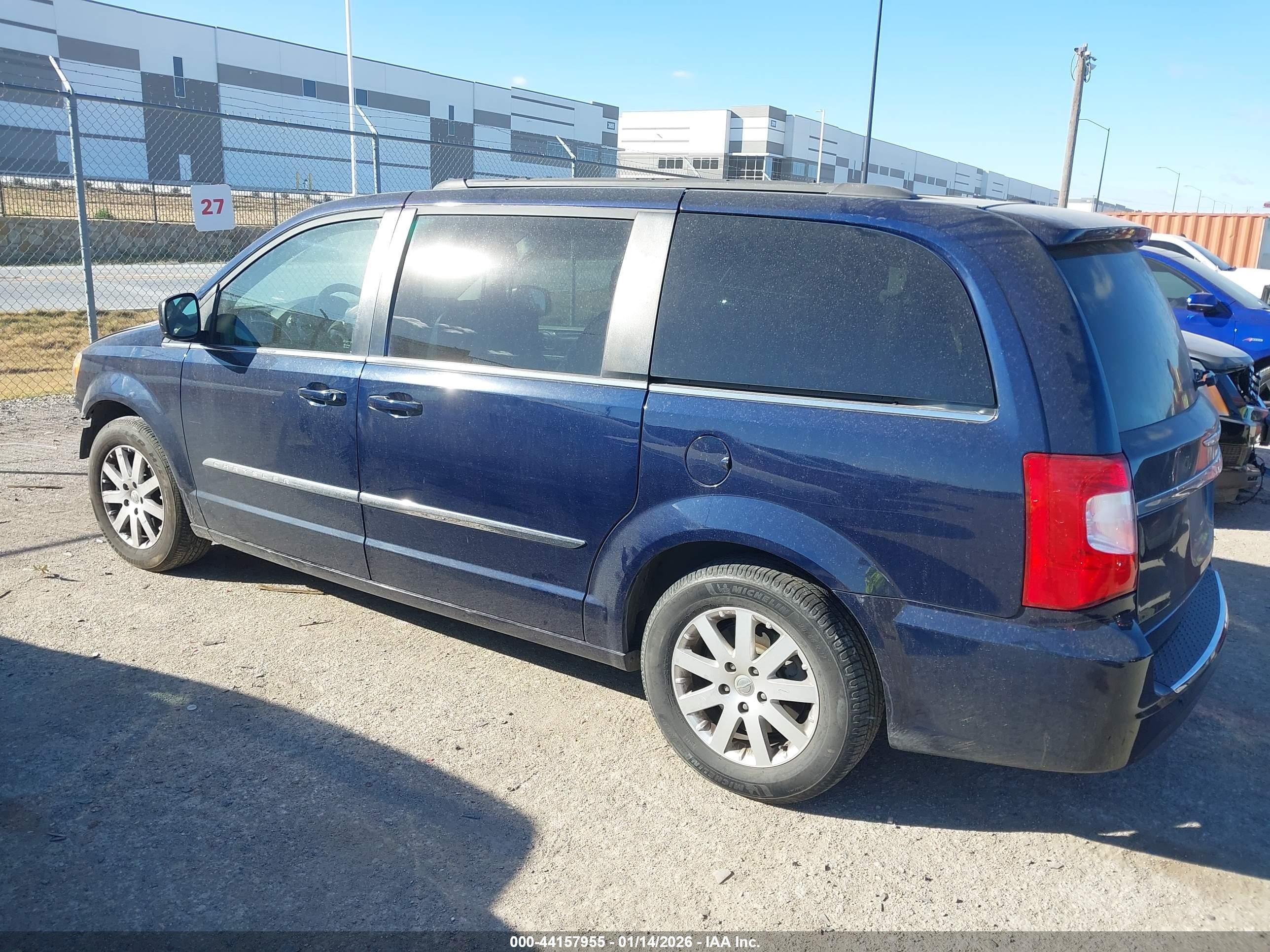 2015 Chrysler Town & Country Touring Blue vin: 2C4RC1BG9FR563058