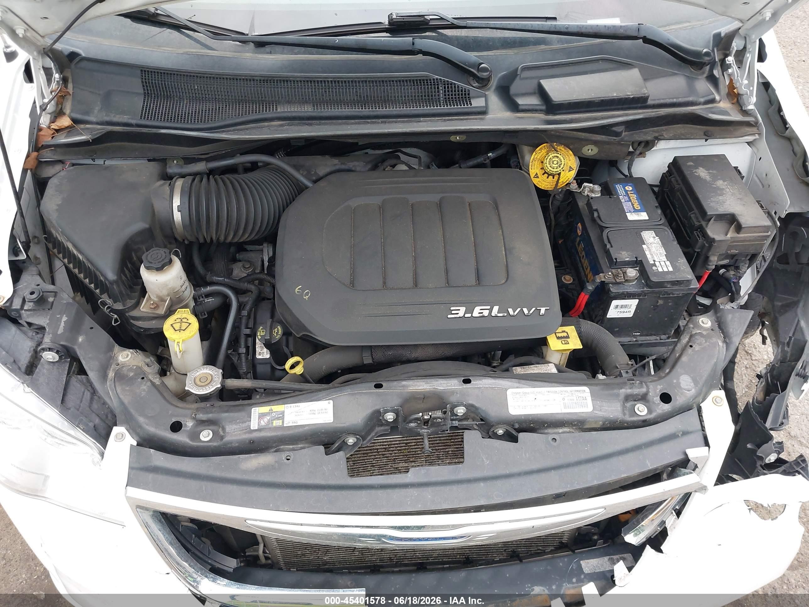 2015 Chrysler Town & Country Touring Белый vin: 2C4RC1BG9FR587683