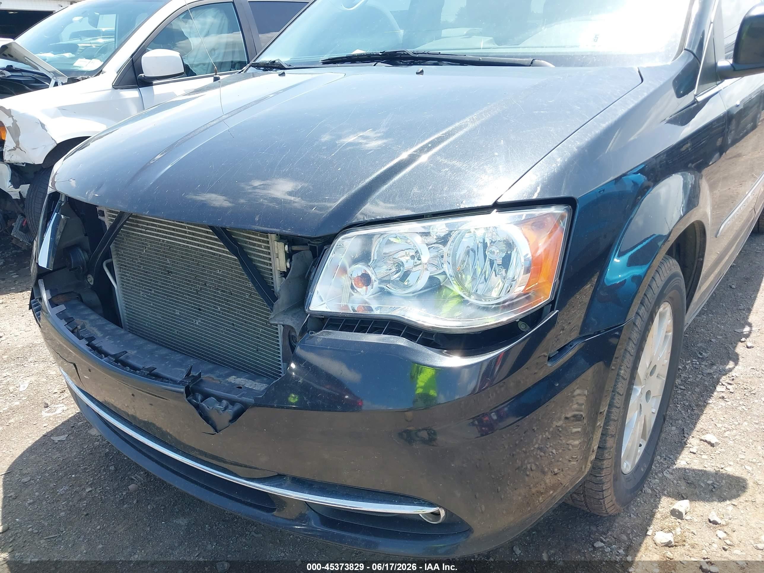 2015 Chrysler Town & Country Touring Black vin: 2C4RC1BG9FR619628