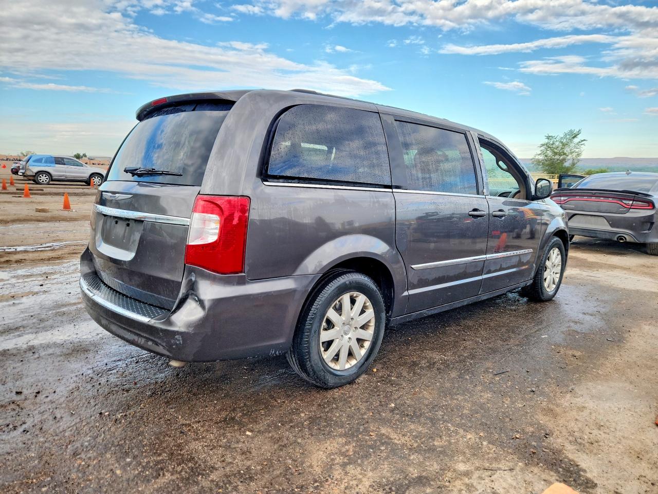 2015 Chrysler Town & Country Touring Gray vin: 2C4RC1BG9FR661927