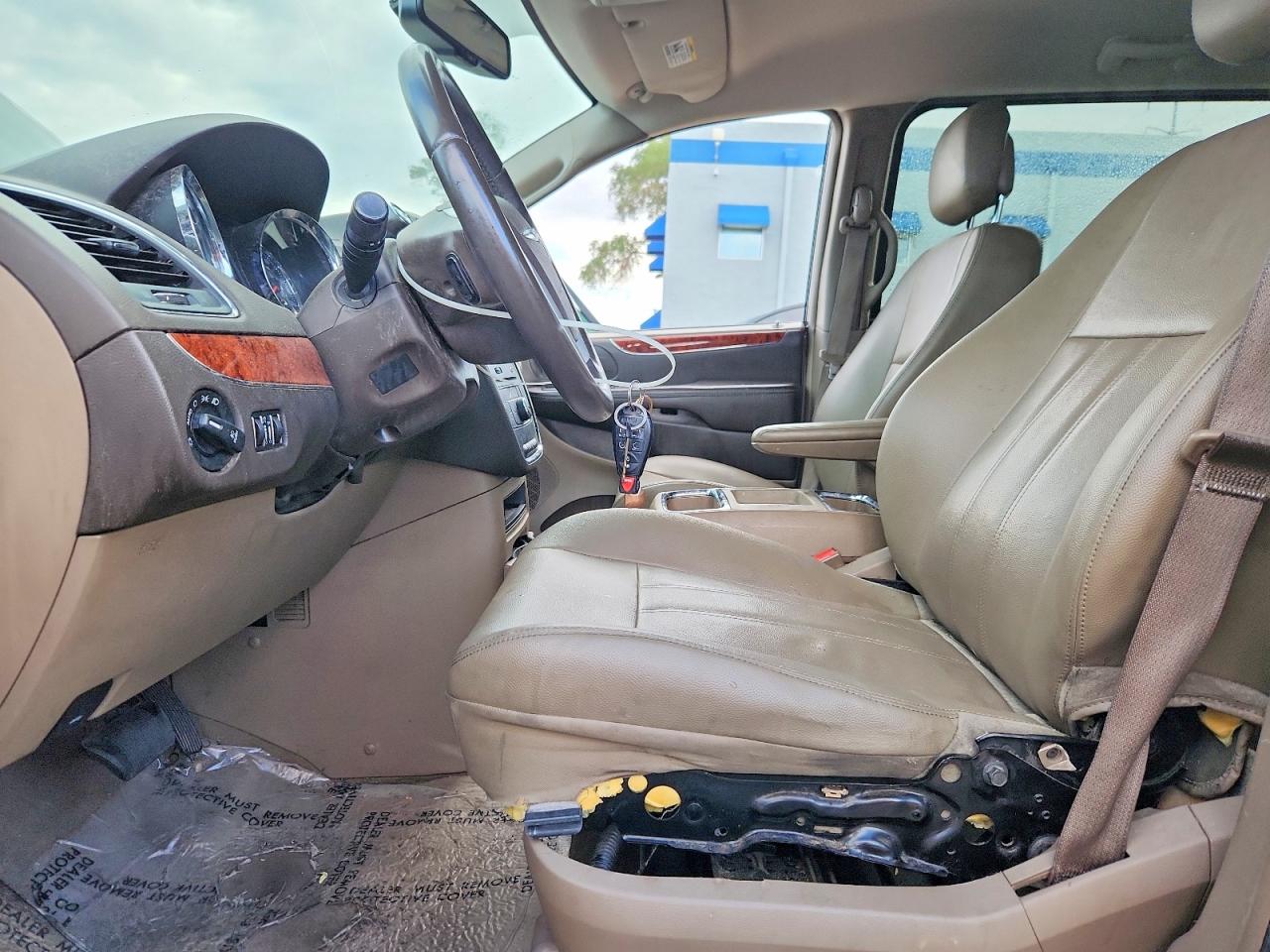 2015 Chrysler Town & Country Touring Gray vin: 2C4RC1BG9FR661927