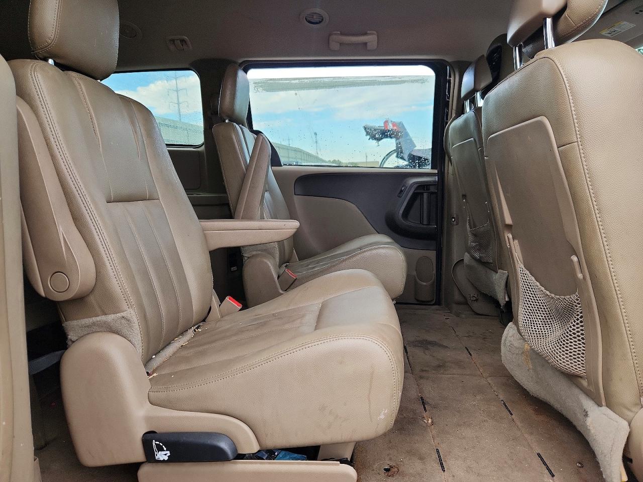 2015 Chrysler Town & Country Touring Gray vin: 2C4RC1BG9FR661927