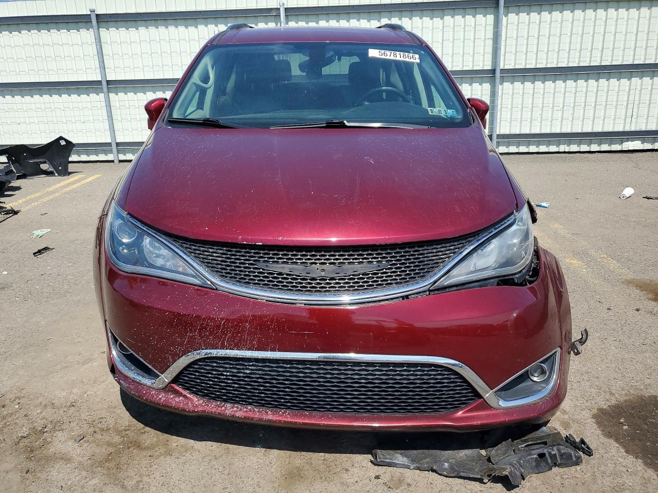 2019 Chrysler Pacifica Touring L Burgundy vin: 2C4RC1BG9KR539885