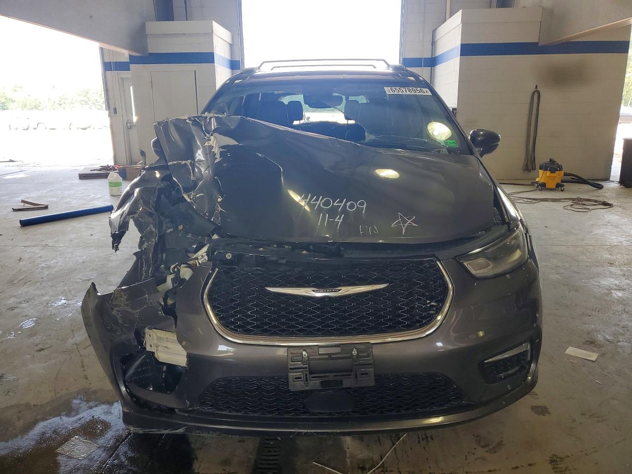 2021 Chrysler Pacifica Touring L Black vin: 2C4RC1BG9MR528243