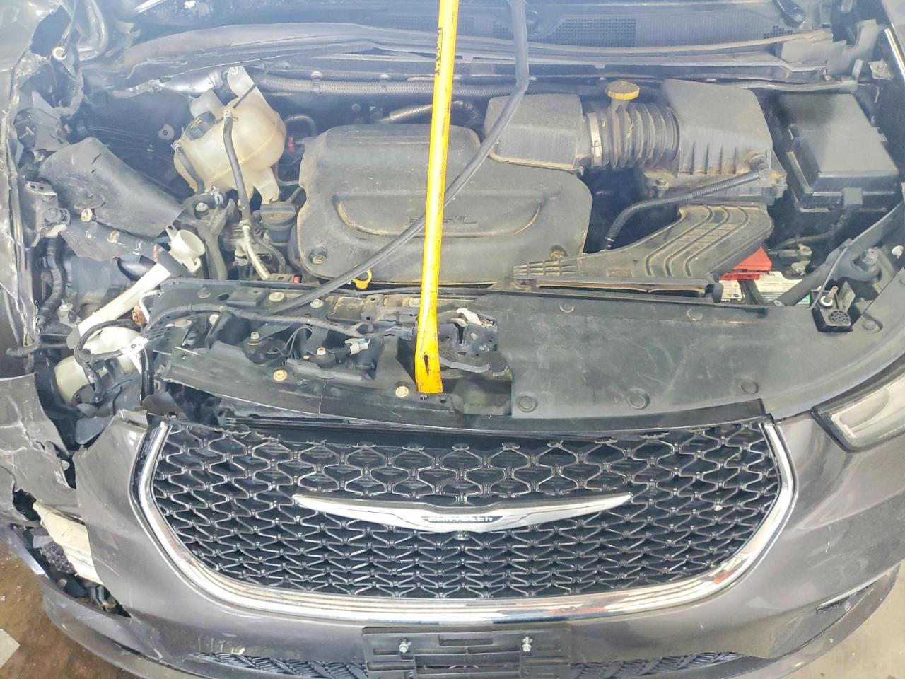 2021 Chrysler Pacifica Touring L Black vin: 2C4RC1BG9MR528243