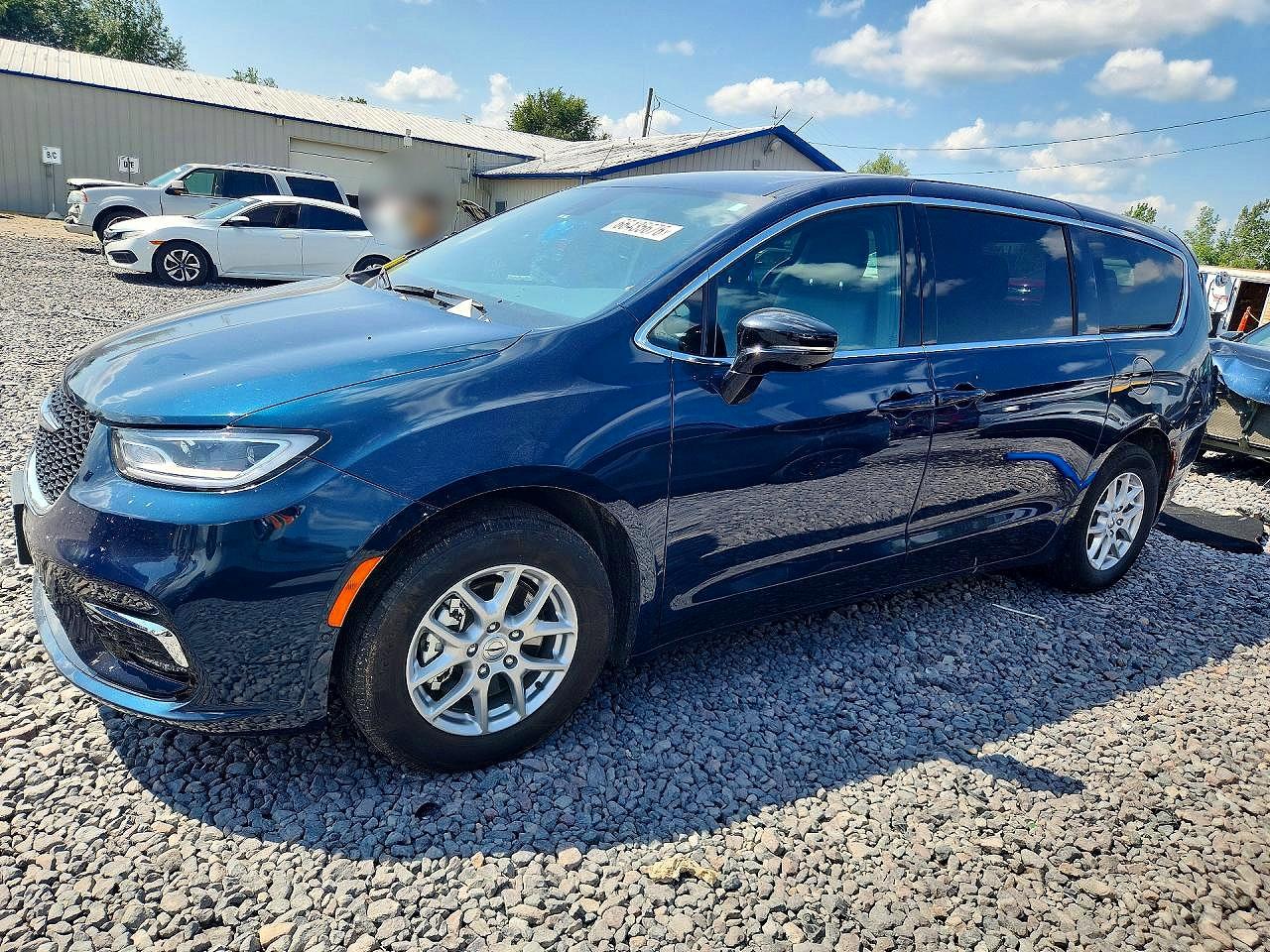 2025 Chrysler Pacifica Select Blue vin: 2C4RC1BG9SR549557