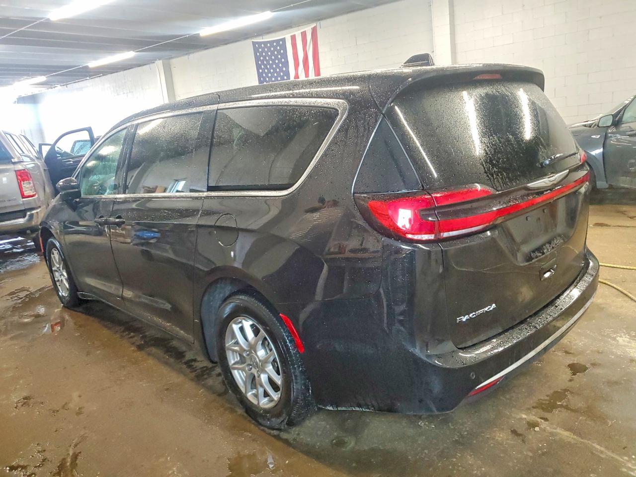 2025 Chrysler Pacifica Select Black vin: 2C4RC1BG9SR551633