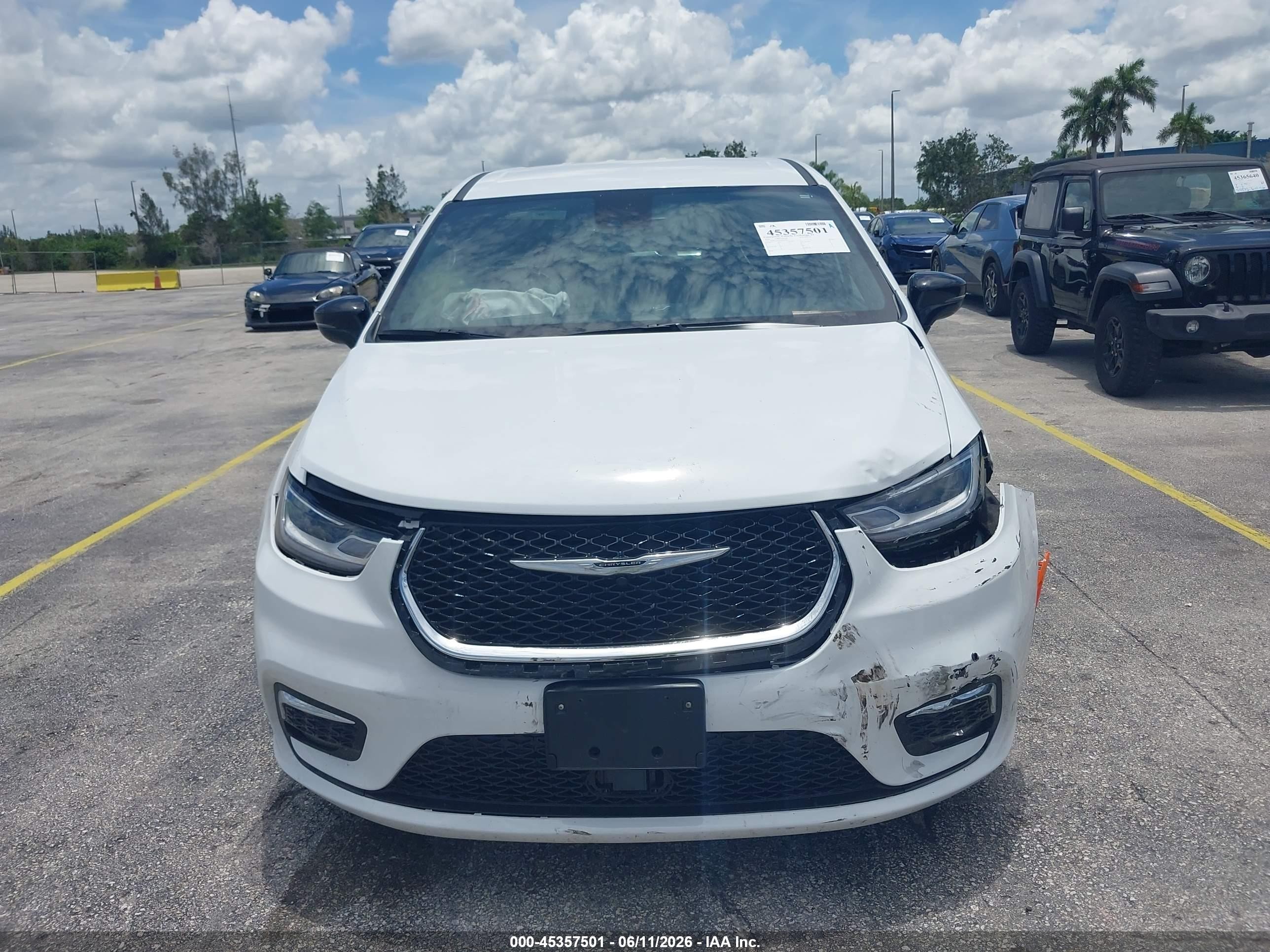 2026 Chrysler Pacifica Select White vin: 2C4RC1BG9TR201050