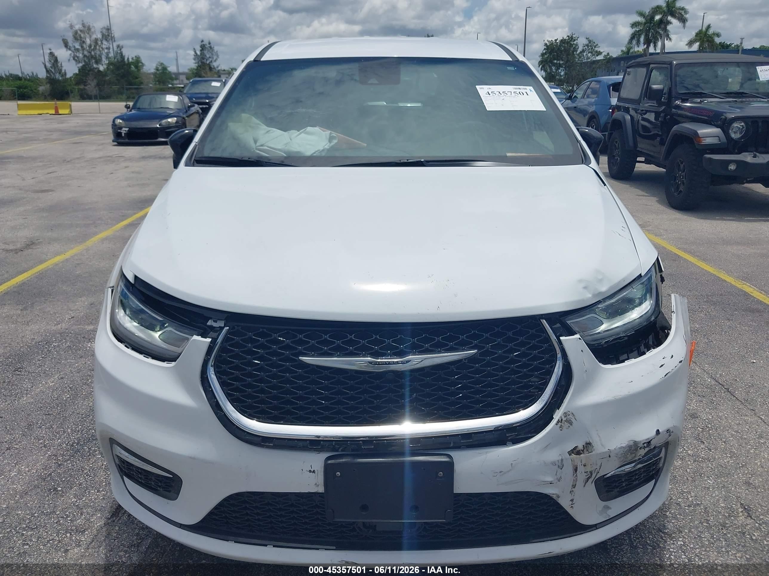 2026 Chrysler Pacifica Select White vin: 2C4RC1BG9TR201050