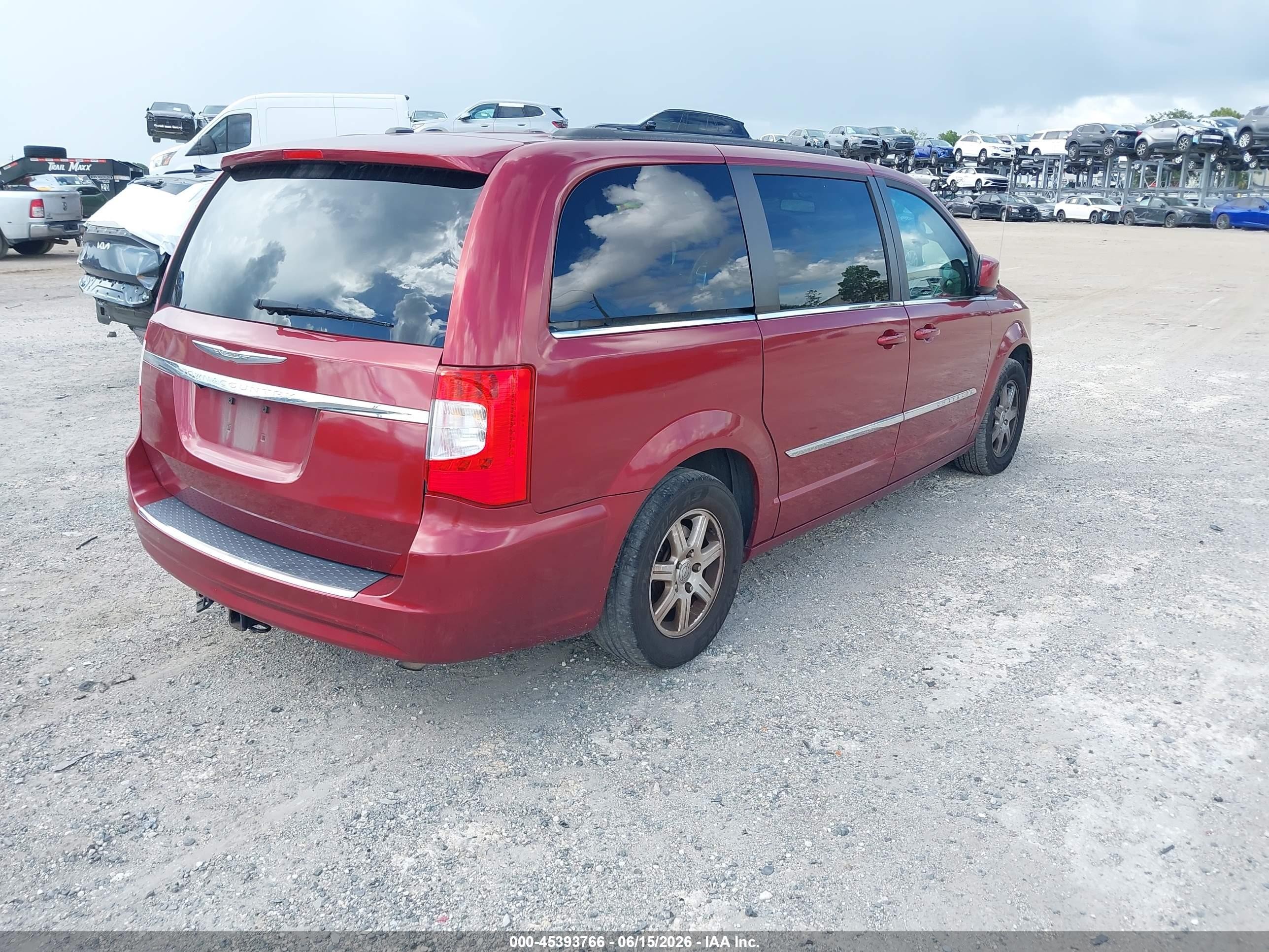 2012 Chrysler Town & Country Touring Maroon vin: 2C4RC1BGXCR331063