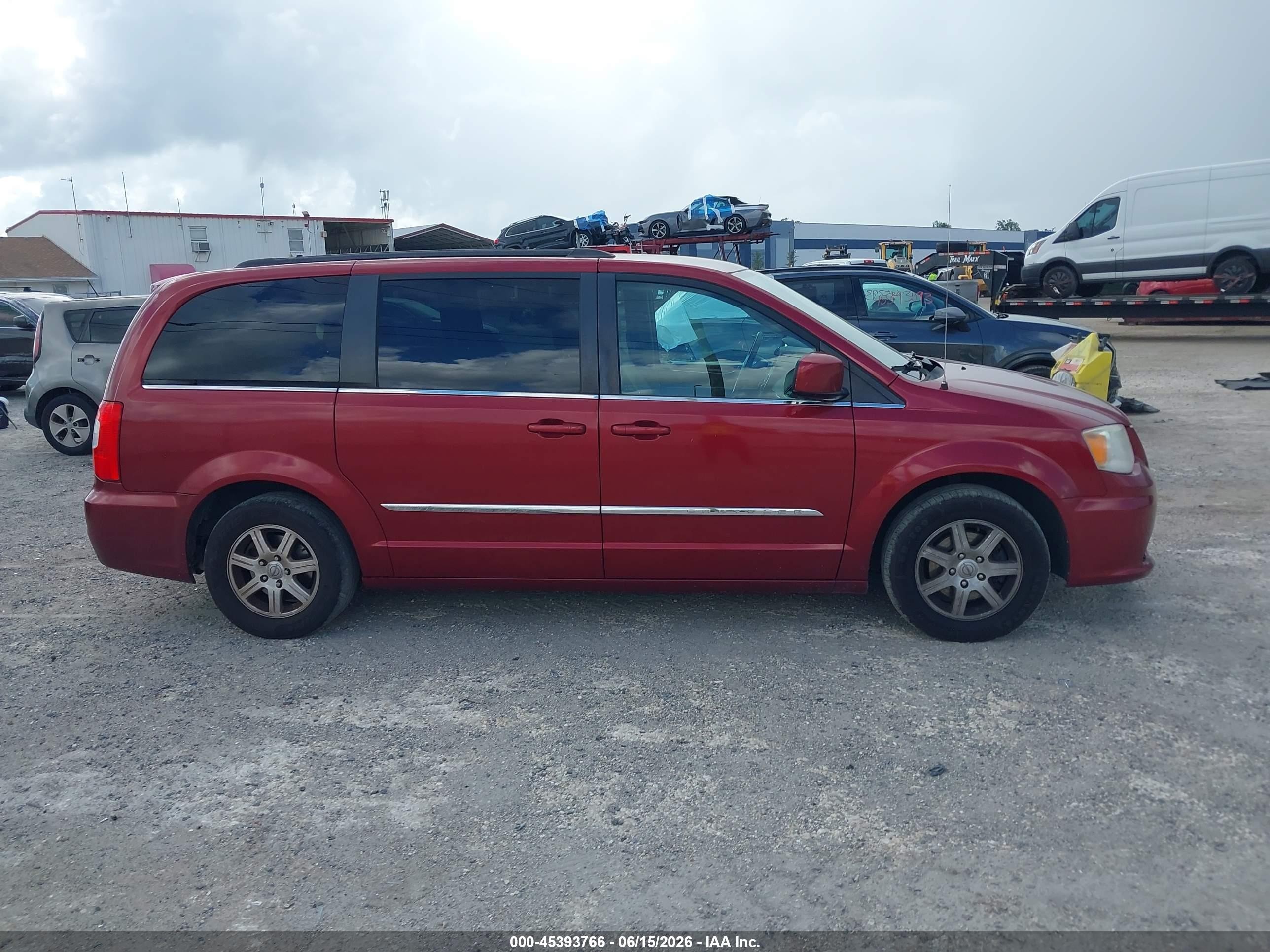 2012 Chrysler Town & Country Touring Maroon vin: 2C4RC1BGXCR331063