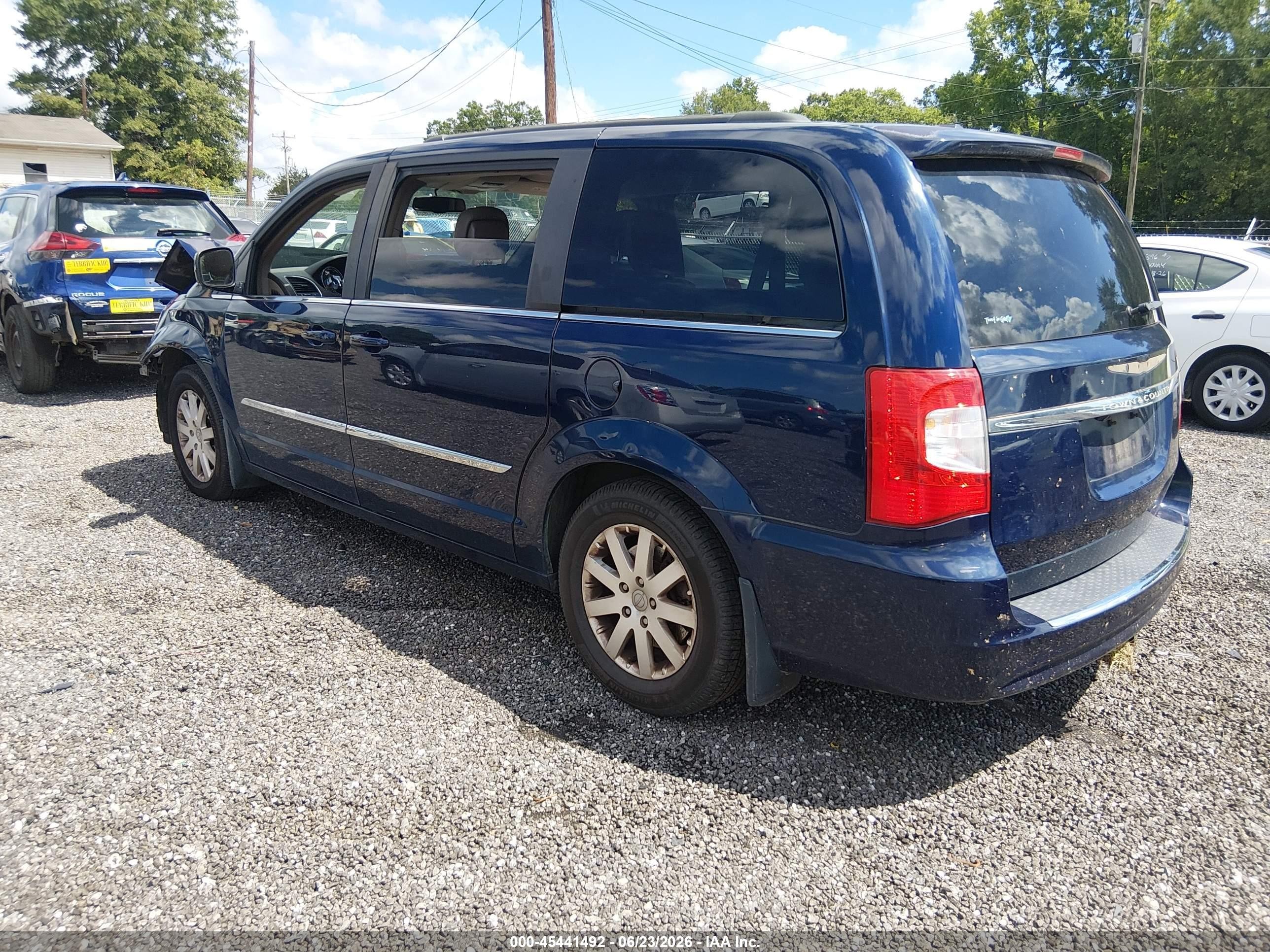 2013 Chrysler Town & Country Touring Blue vin: 2C4RC1BGXDR539462