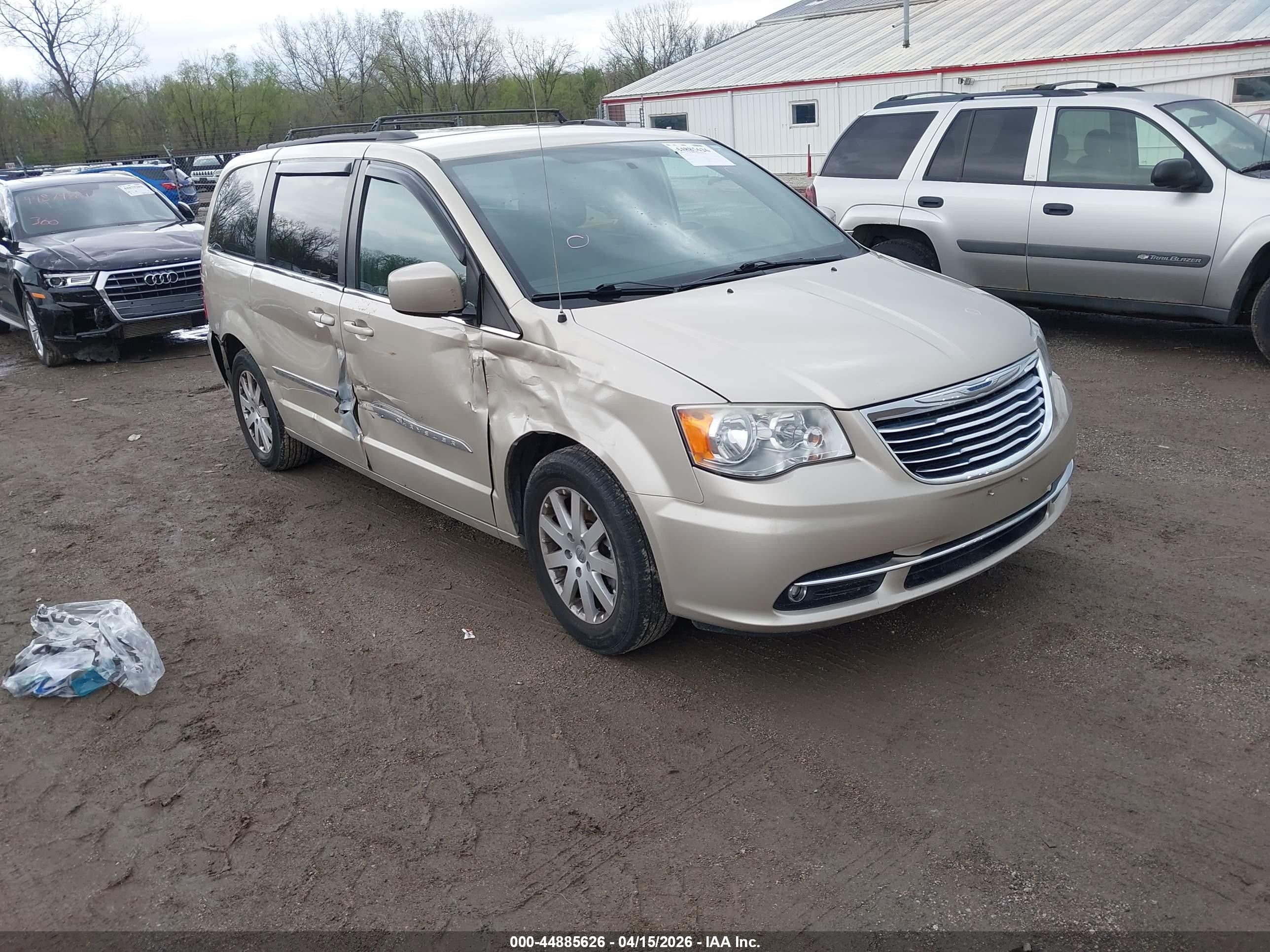 2013 Chrysler Town & Country Touring Gold vin: 2C4RC1BGXDR563938