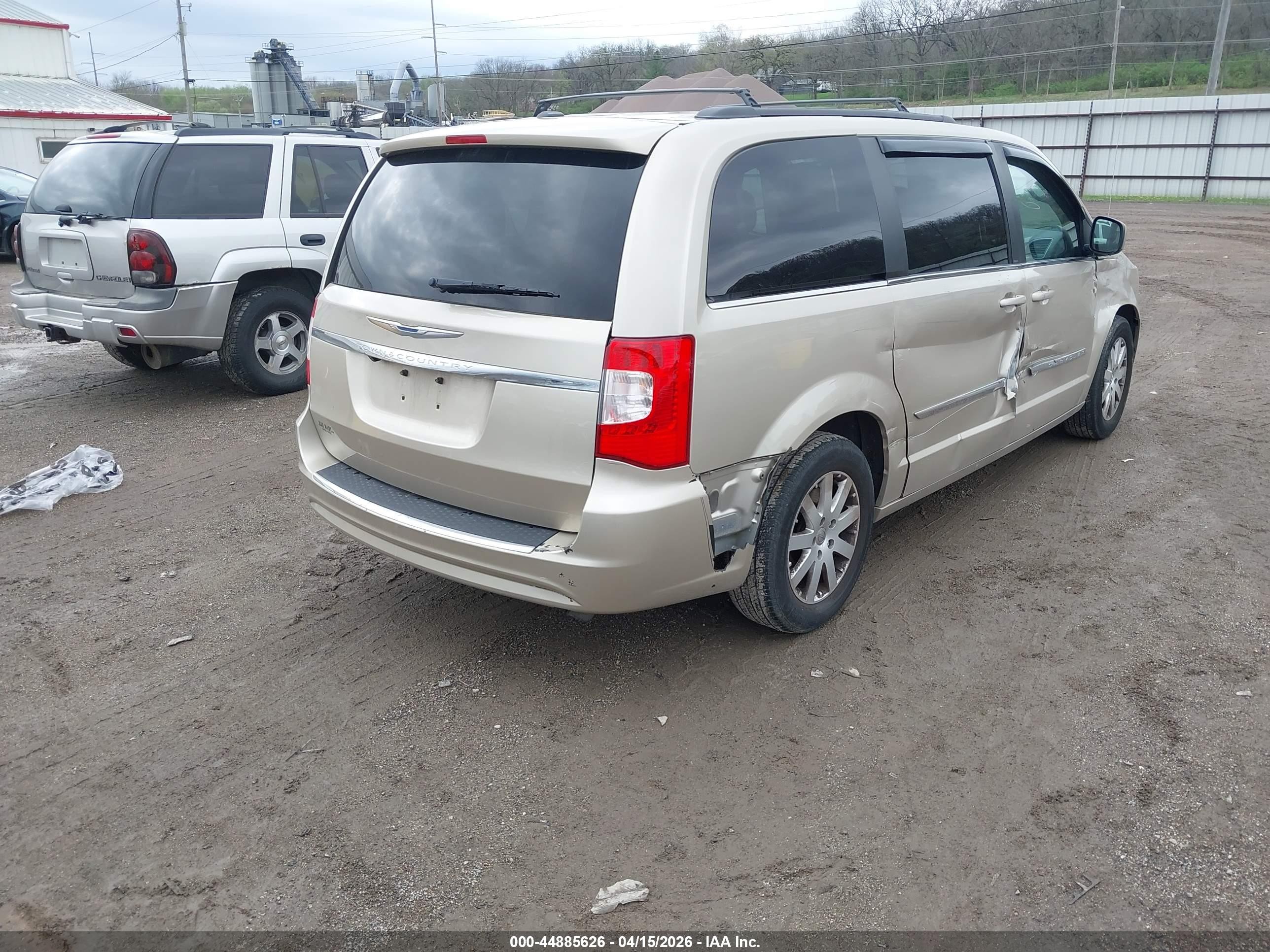 2013 Chrysler Town & Country Touring Gold vin: 2C4RC1BGXDR563938