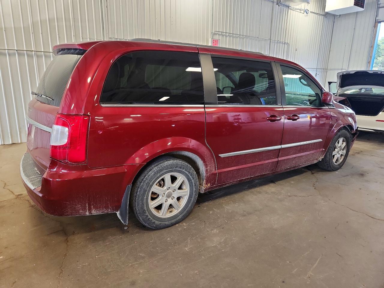 2013 Chrysler Town & Country Touring Красный vin: 2C4RC1BGXDR583137