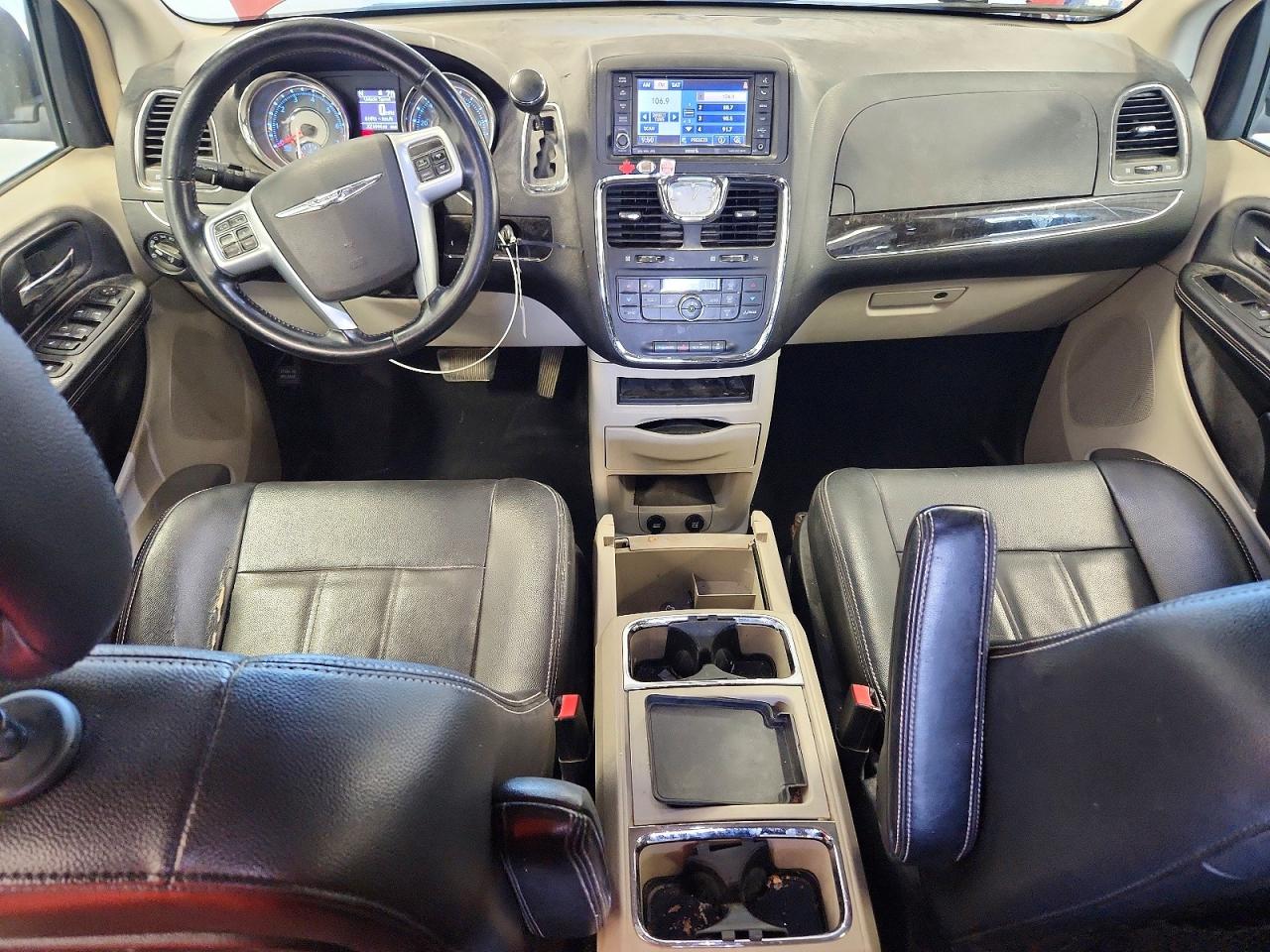 2013 Chrysler Town & Country Touring Красный vin: 2C4RC1BGXDR583137