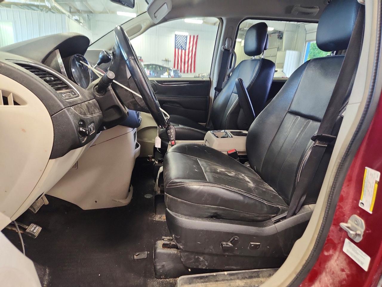 2013 Chrysler Town & Country Touring Красный vin: 2C4RC1BGXDR583137