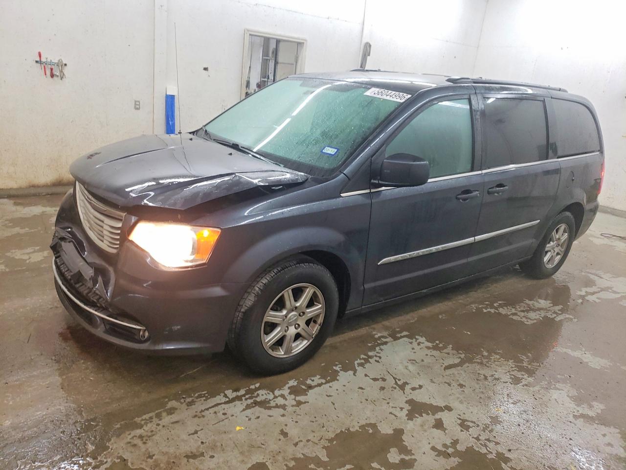 2013 Chrysler Town & Country Touring Blue vin: 2C4RC1BGXDR594221