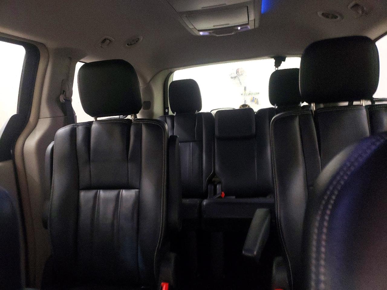 2013 Chrysler Town & Country Touring Blue vin: 2C4RC1BGXDR594221