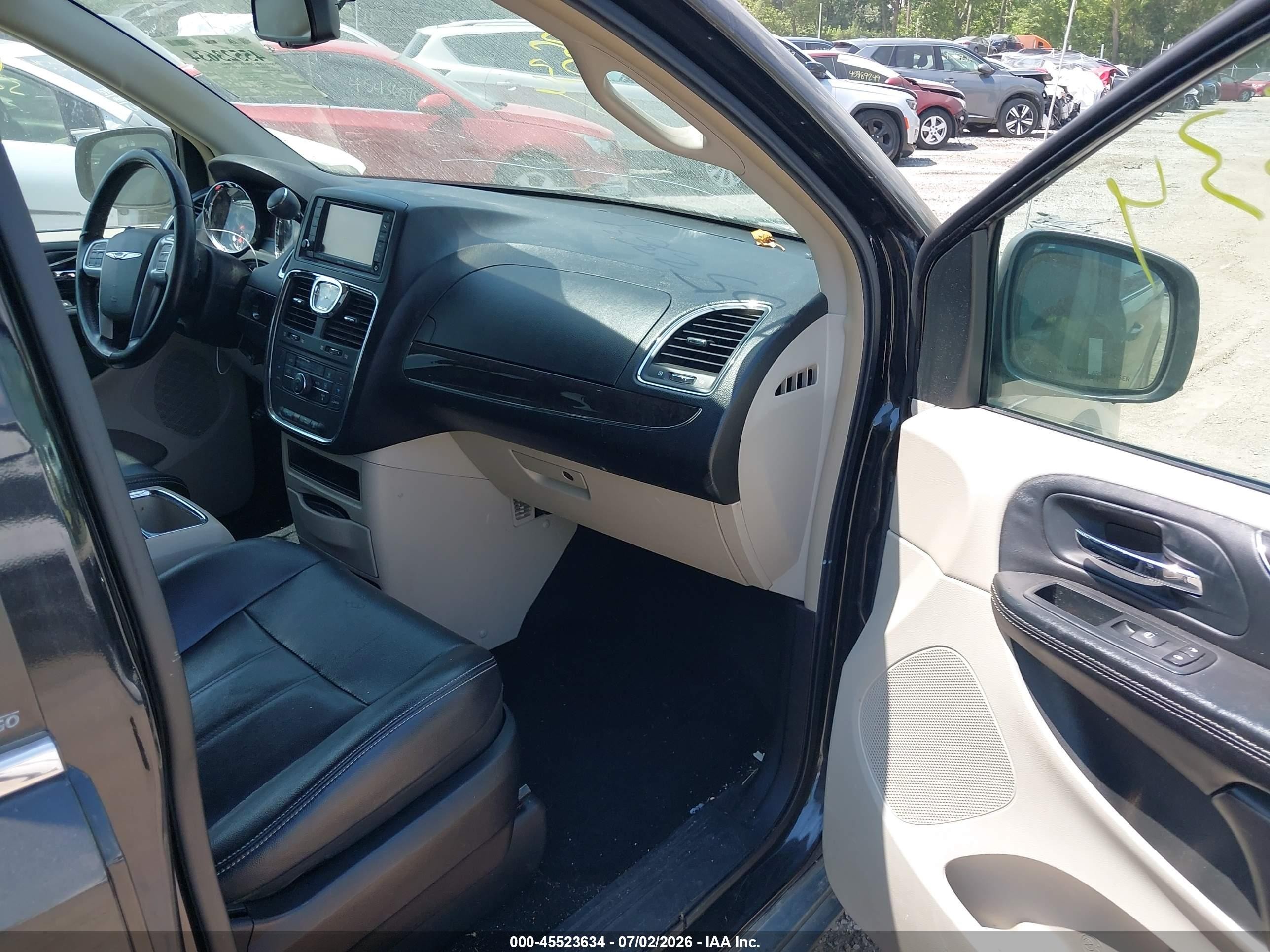 2013 Chrysler Town & Country Touring Черный vin: 2C4RC1BGXDR638251