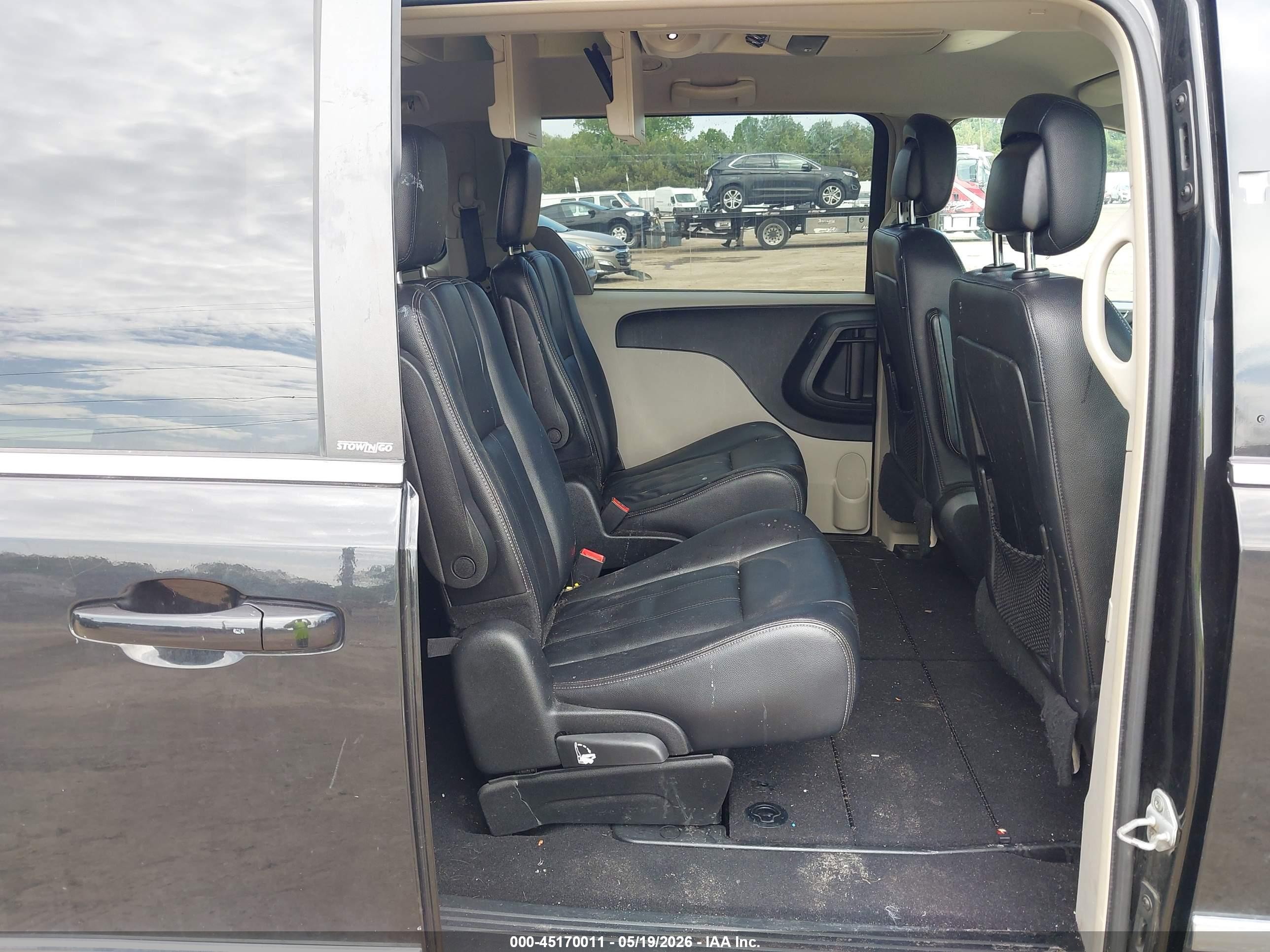 2013 Chrysler Town & Country Touring Black vin: 2C4RC1BGXDR690219
