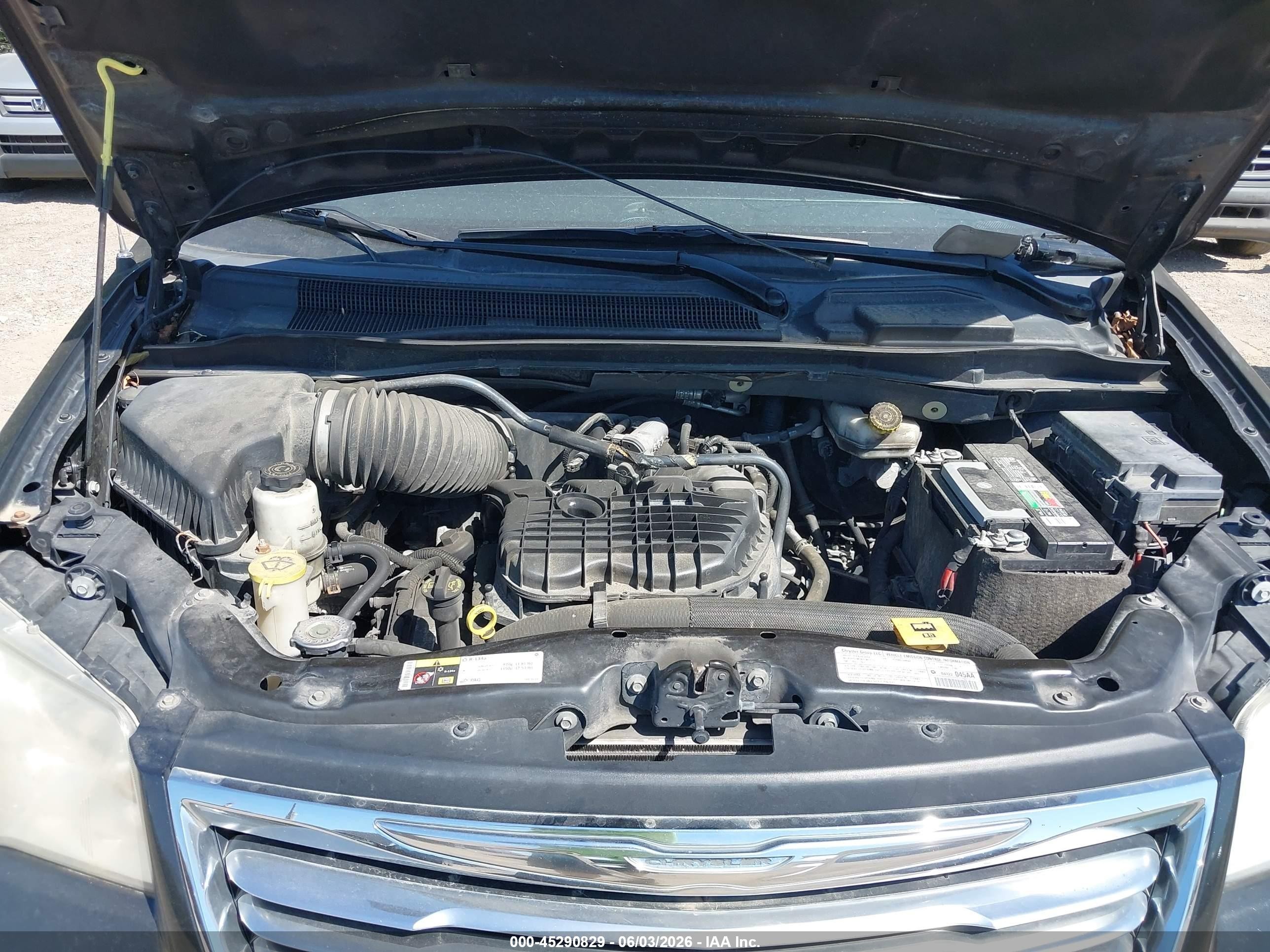 2013 Chrysler Town & Country Touring Black vin: 2C4RC1BGXDR696263