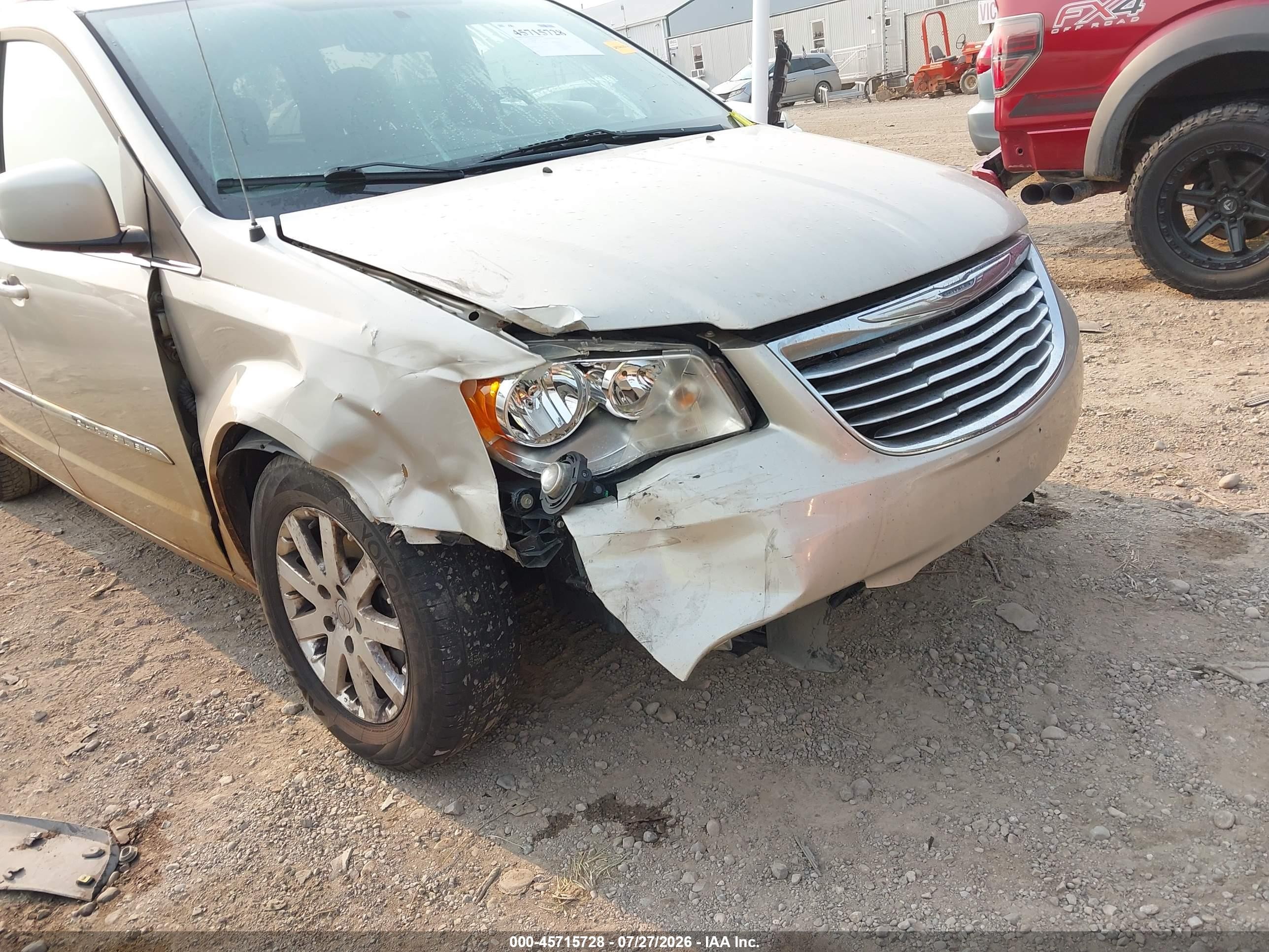 2013 Chrysler Town & Country Touring Gold vin: 2C4RC1BGXDR727236