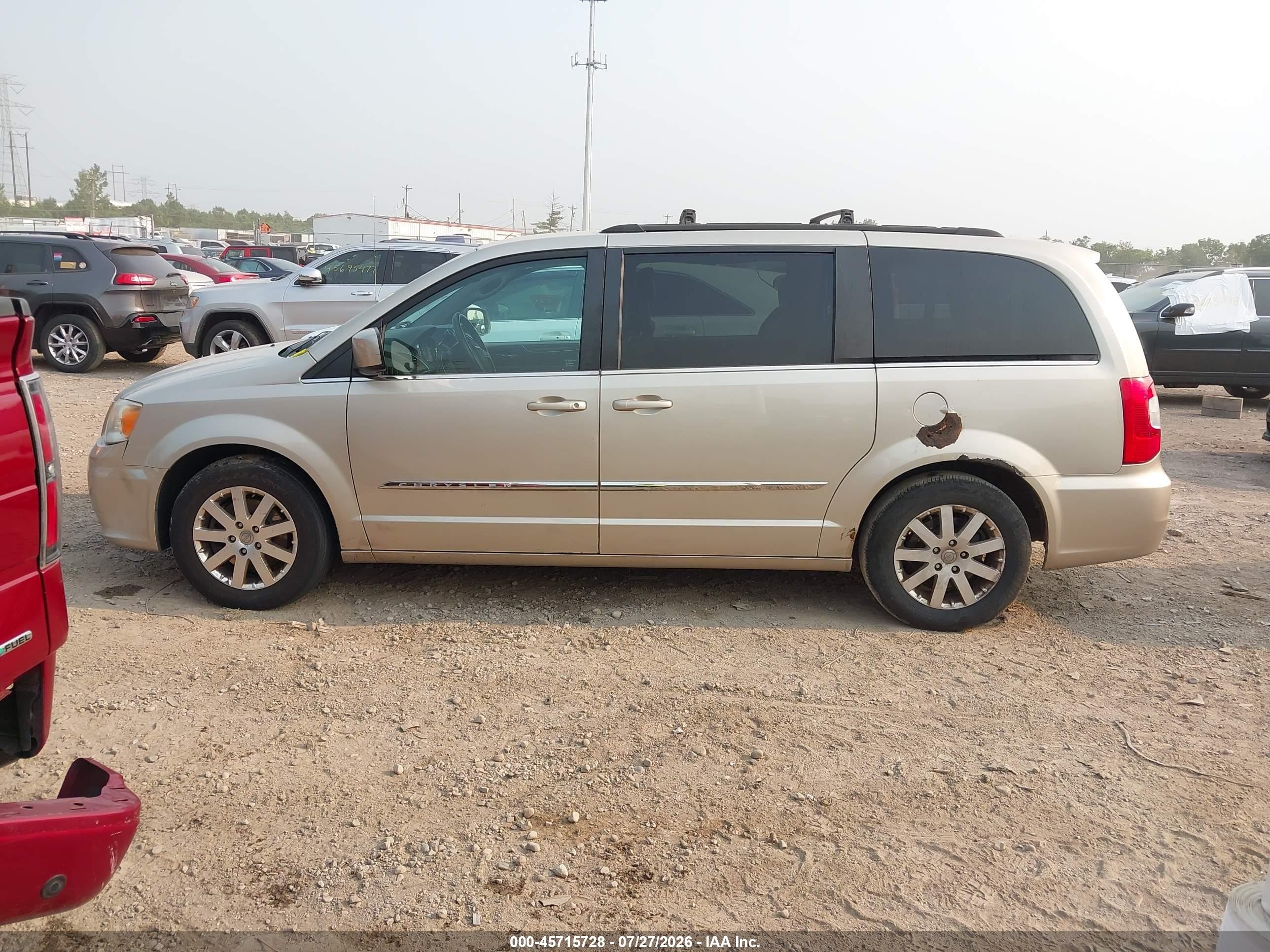 2013 Chrysler Town & Country Touring Gold vin: 2C4RC1BGXDR727236