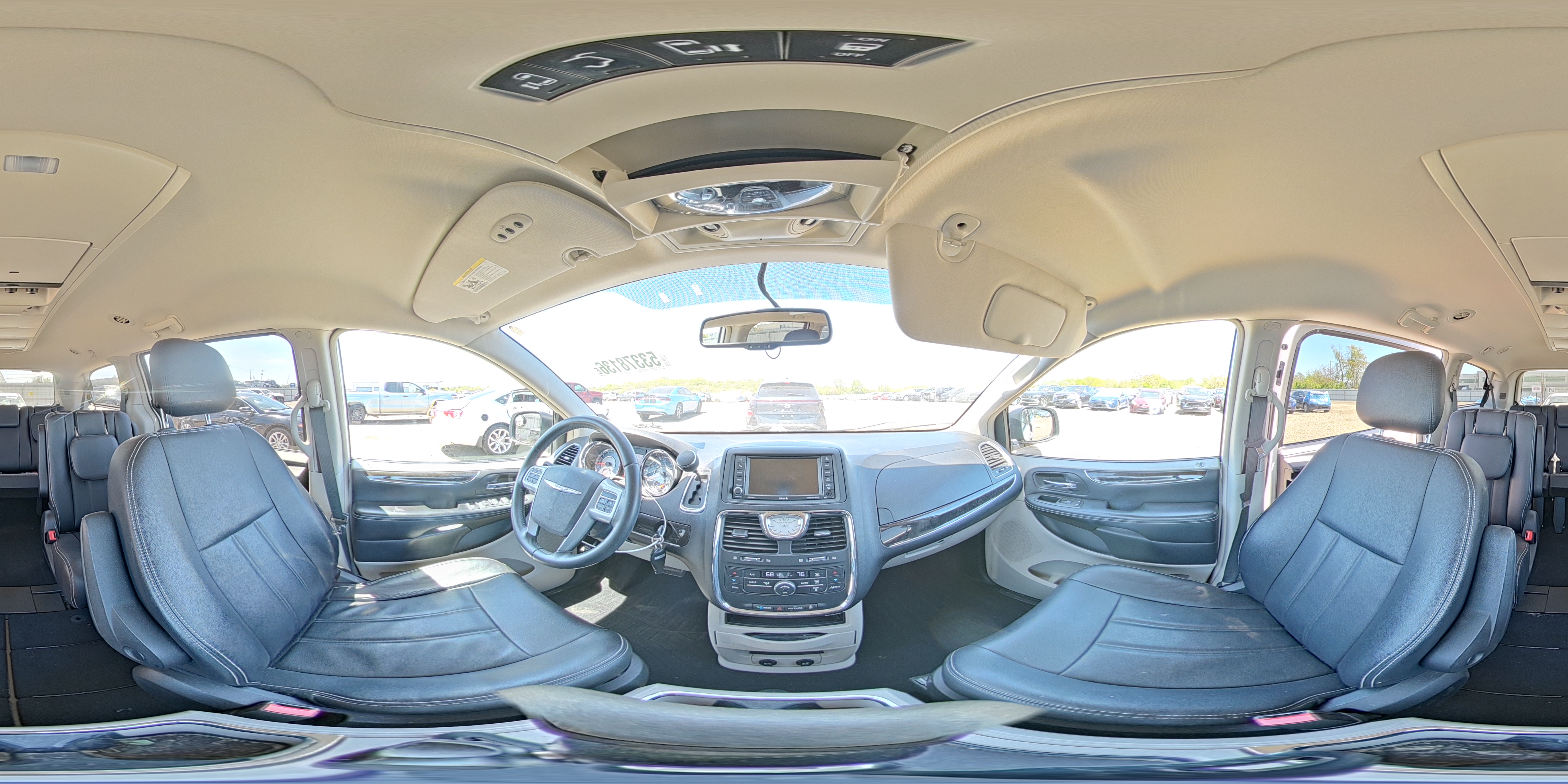 2013 Chrysler Town & Country Touring White vin: 2C4RC1BGXDR745641