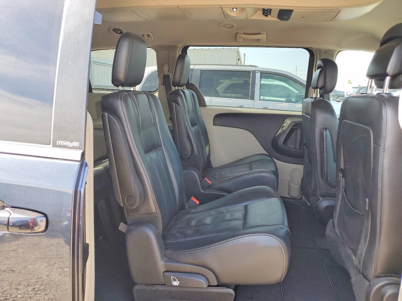 2013 Chrysler Town & Country Touring Gray vin: 2C4RC1BGXDR776470
