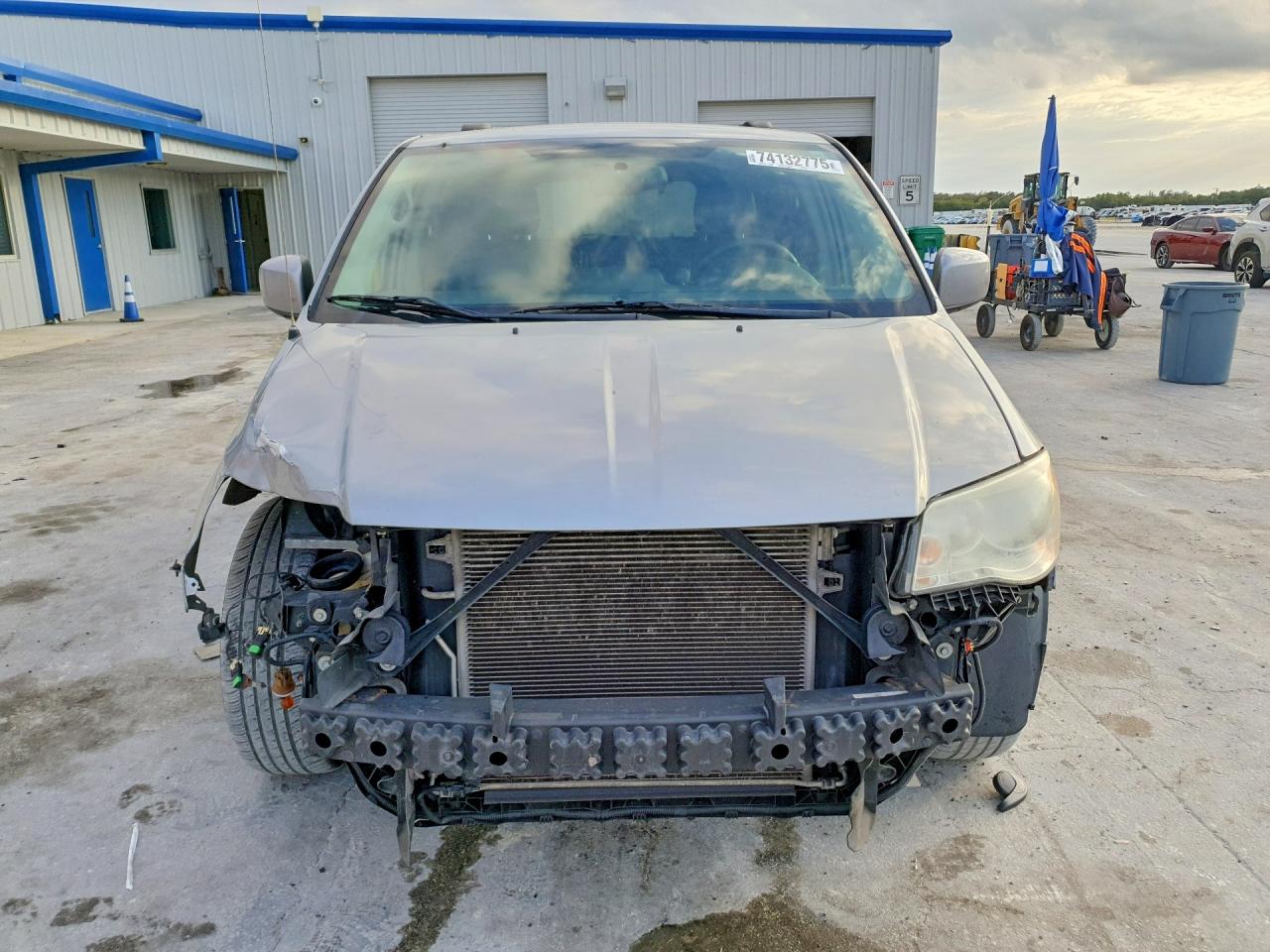 2013 Chrysler Town & Country Touring Серебряный vin: 2C4RC1BGXDR821875