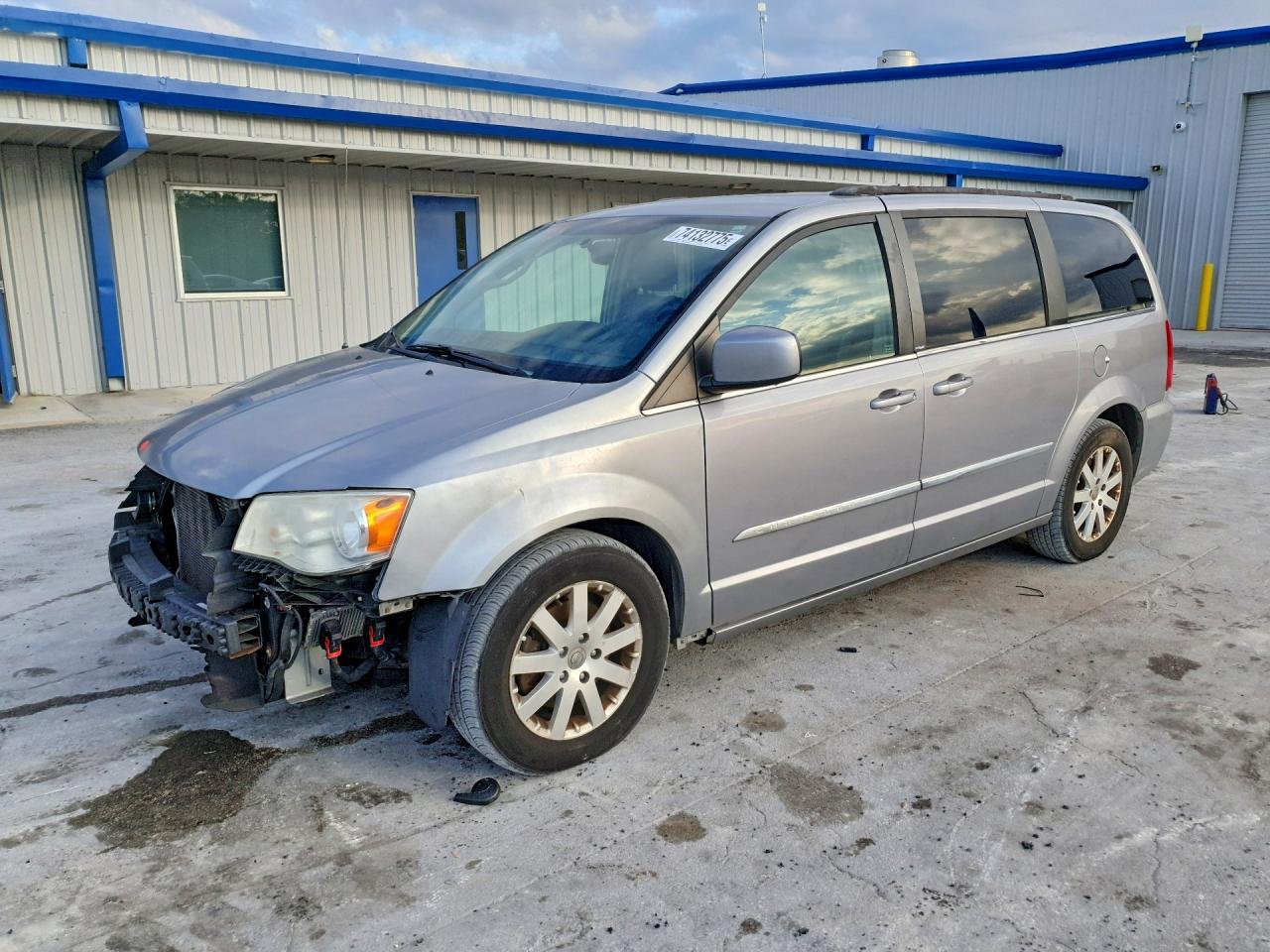 2013 Chrysler Town & Country Touring Серебряный vin: 2C4RC1BGXDR821875