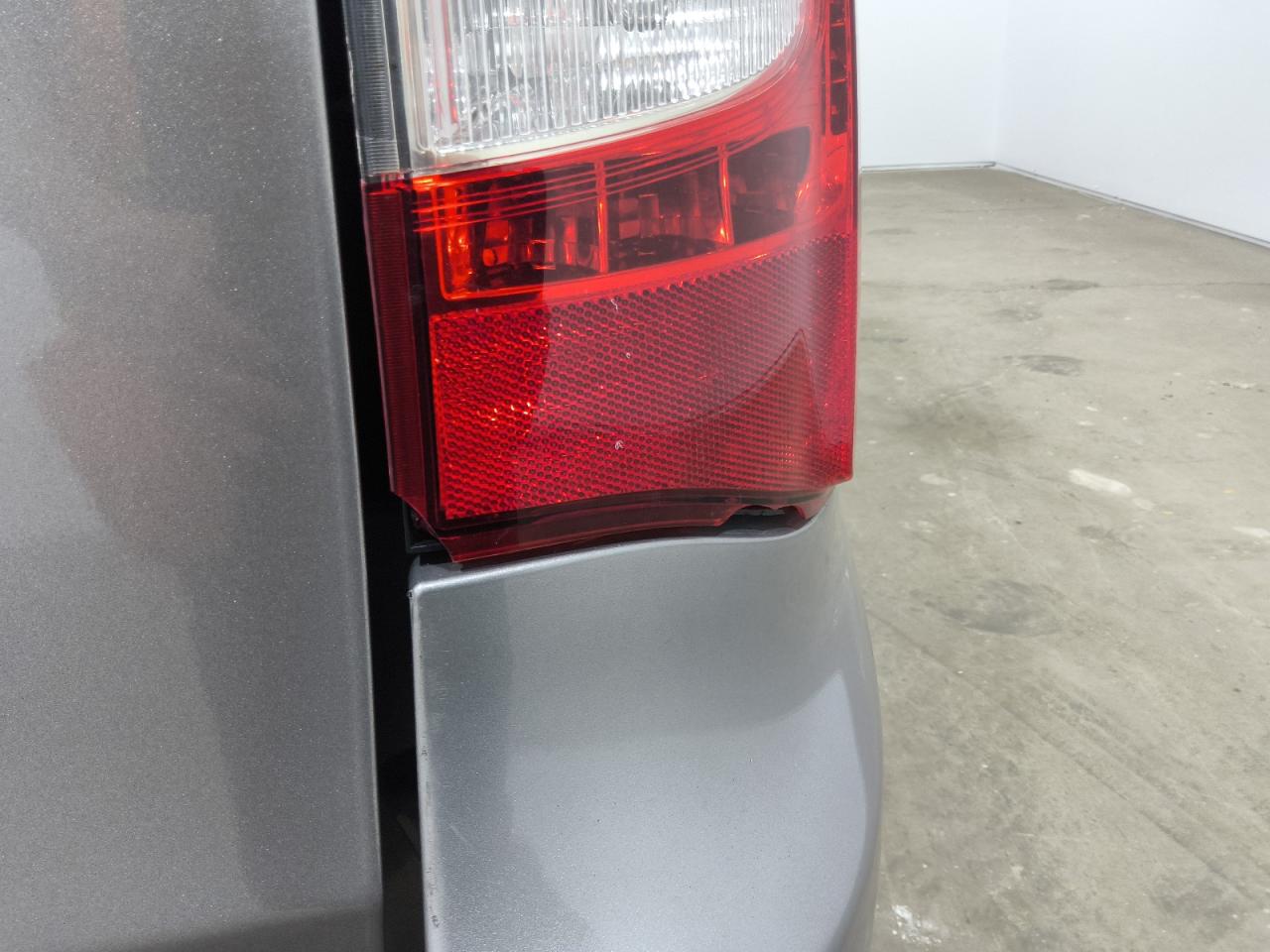 2014 Chrysler Town & Country Touring Silver vin: 2C4RC1BGXER111019 Damage: Right Tail Light, Broken, Replacement Required