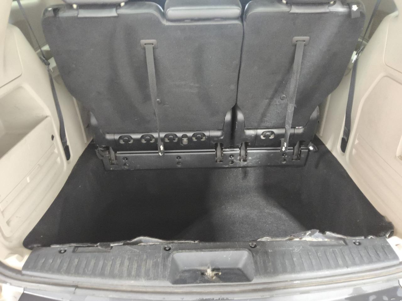2014 Chrysler Town & Country Touring Silver vin: 2C4RC1BGXER111019 Damage: Luggage Carpeting, Loose, Repair Required