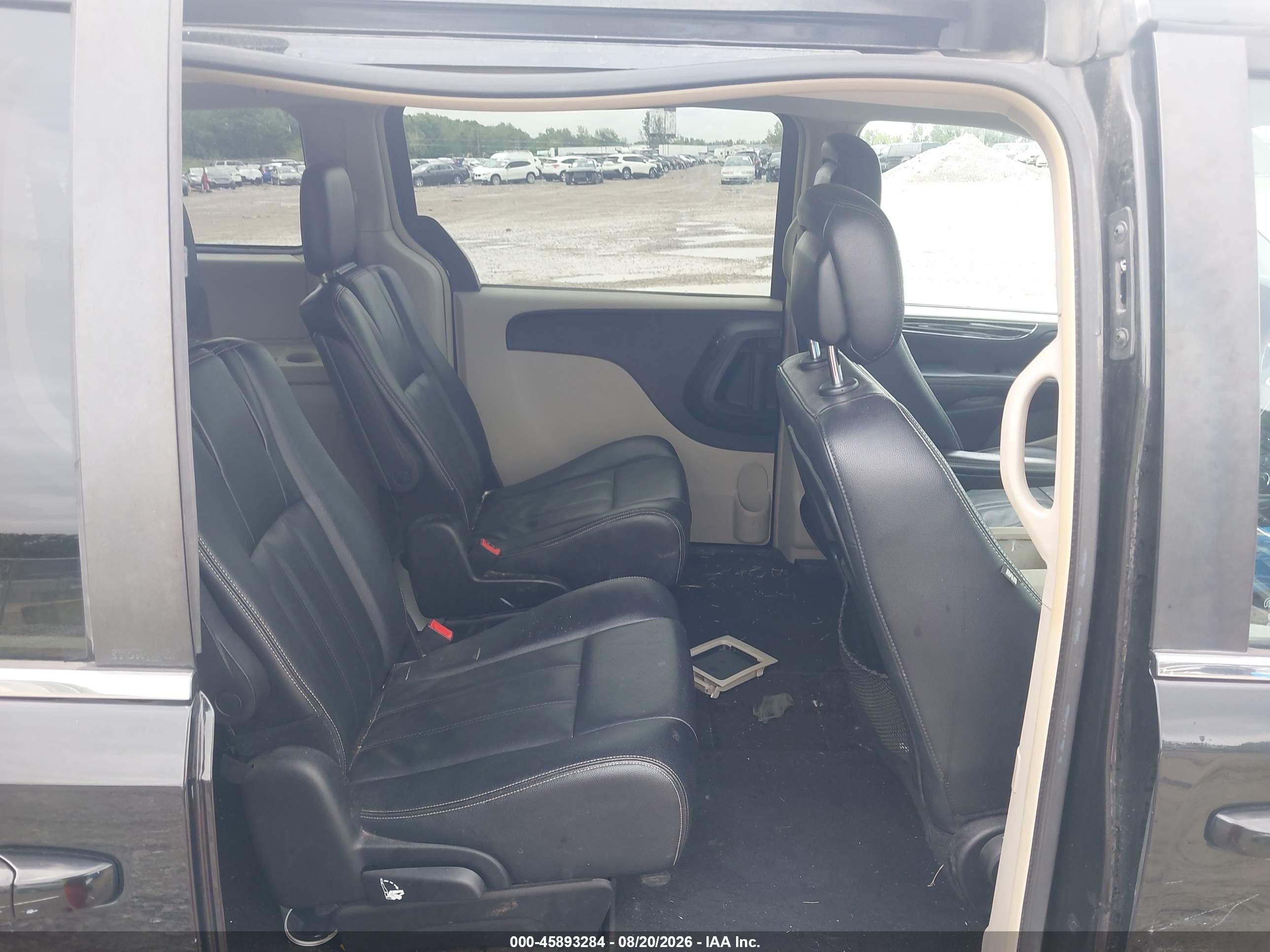 2014 Chrysler Town & Country Touring Black vin: 2C4RC1BGXER144411