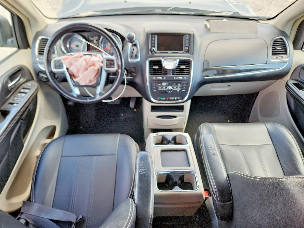 2014 Chrysler Town & Country Touring Silver vin: 2C4RC1BGXER208334