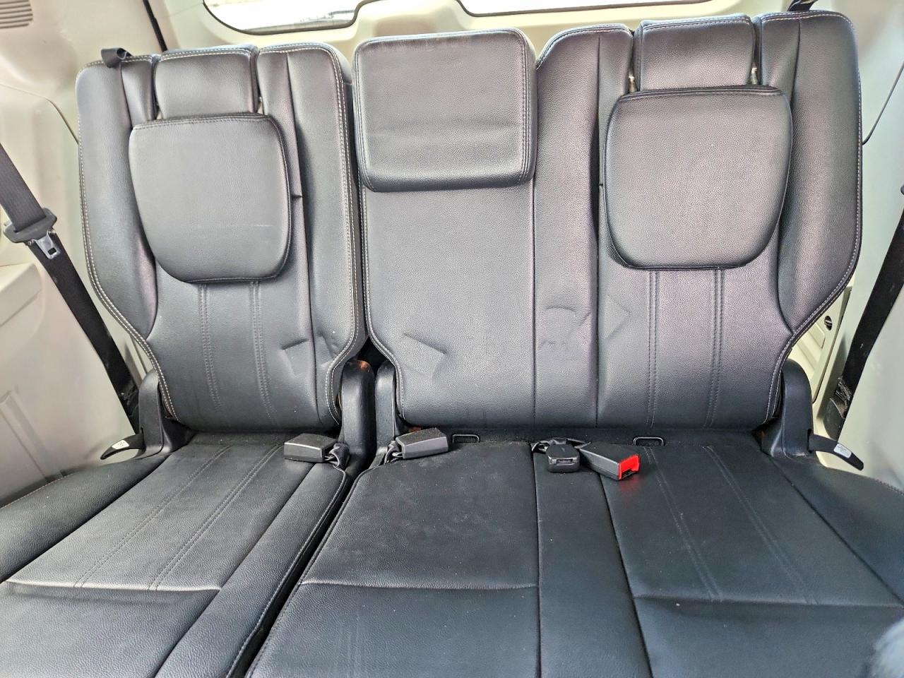 2014 Chrysler Town & Country Touring Silver vin: 2C4RC1BGXER208334