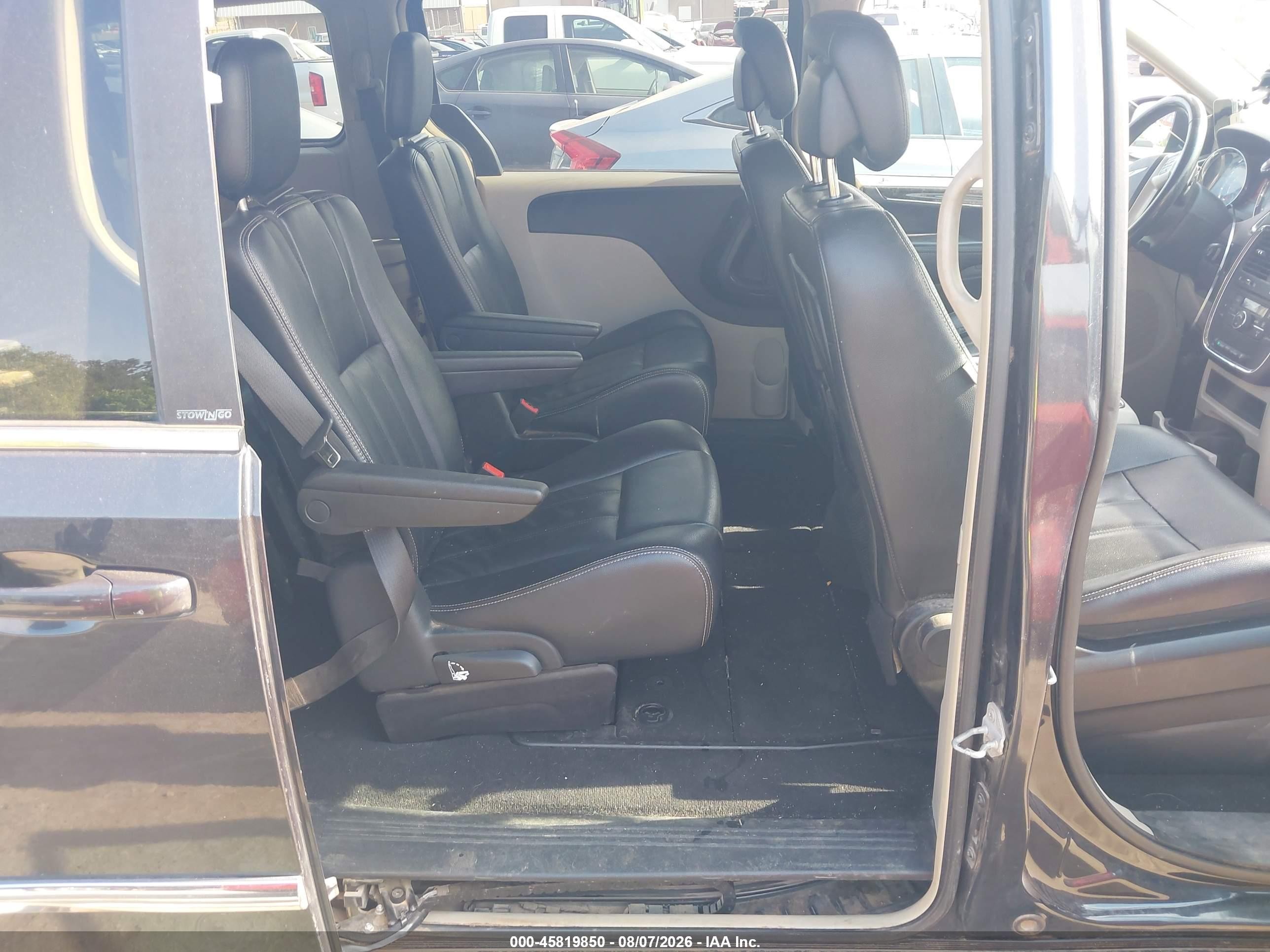 2014 Chrysler Town & Country Touring Черный vin: 2C4RC1BGXER216904
