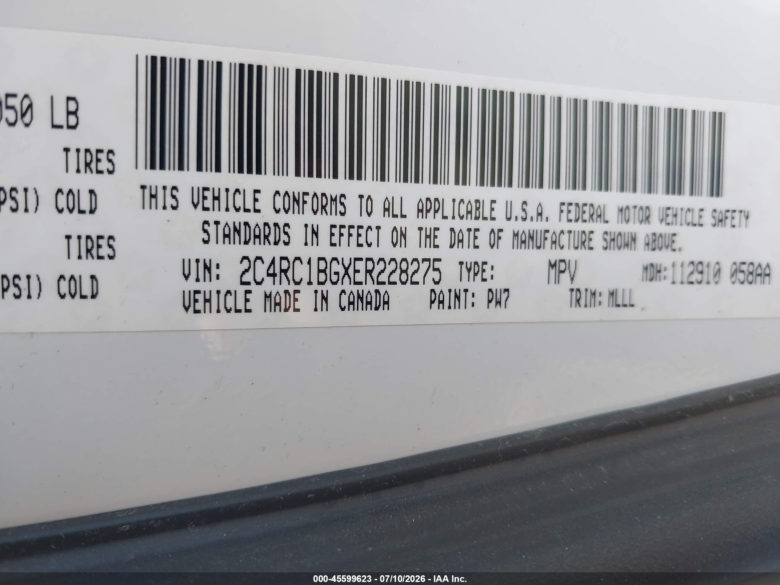 2014 Chrysler Town & Country Touring White vin: 2C4RC1BGXER228275