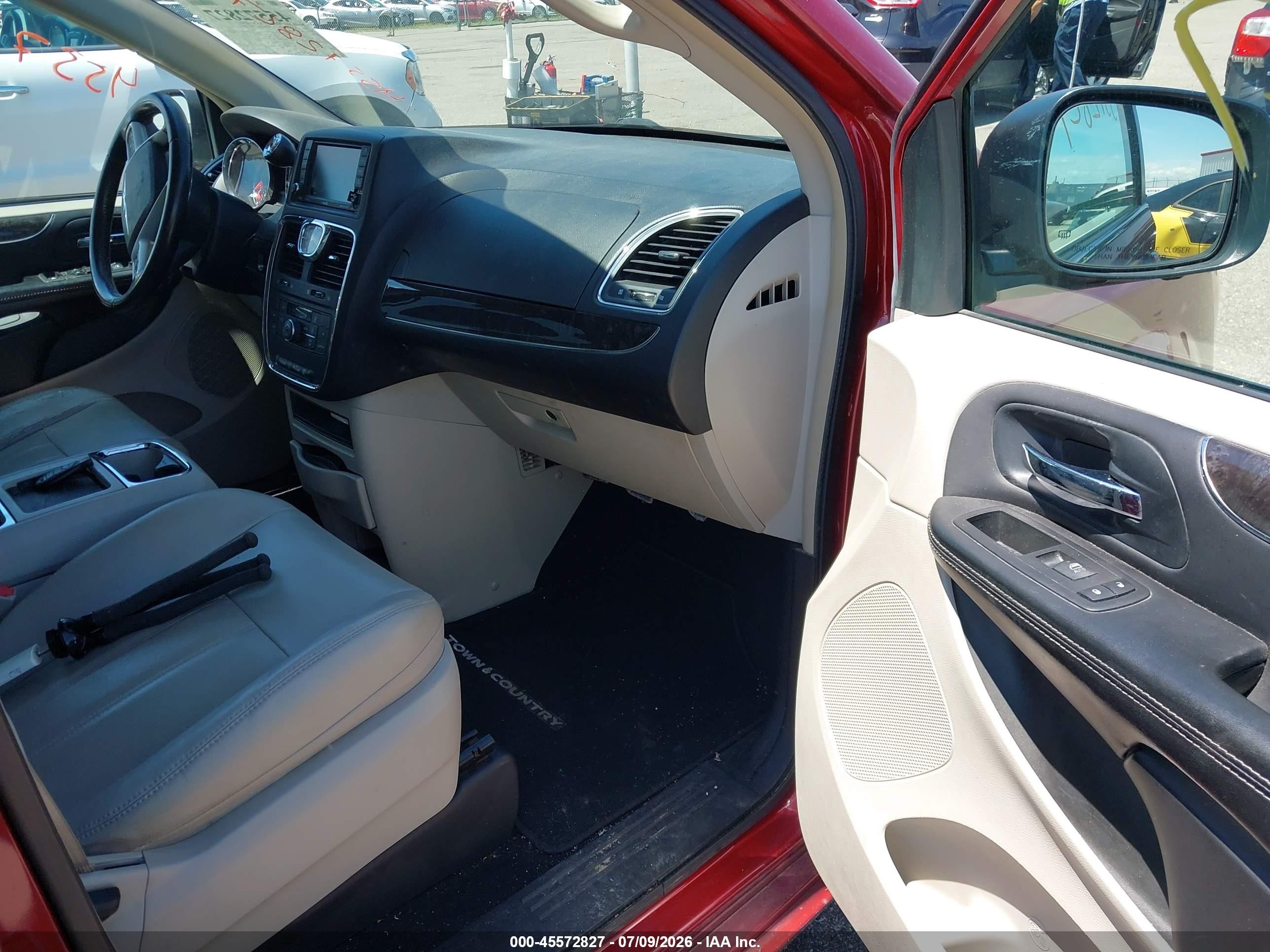 2014 Chrysler Town & Country Touring Красный vin: 2C4RC1BGXER234027