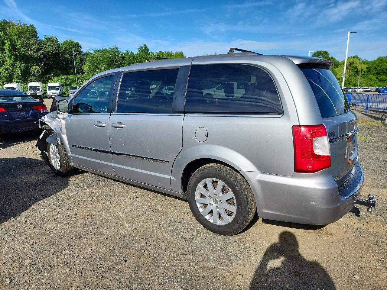 2014 Chrysler Town & Country Touring Silver vin: 2C4RC1BGXER274785